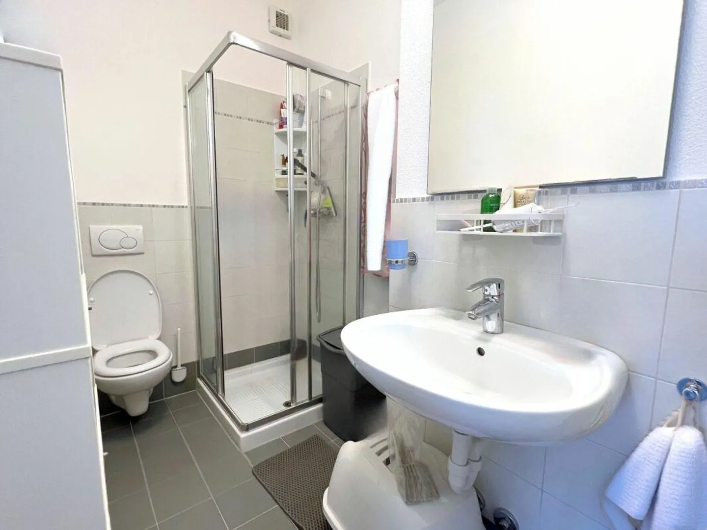 Appartement moderne avec balcon - Photo 8 sur 8