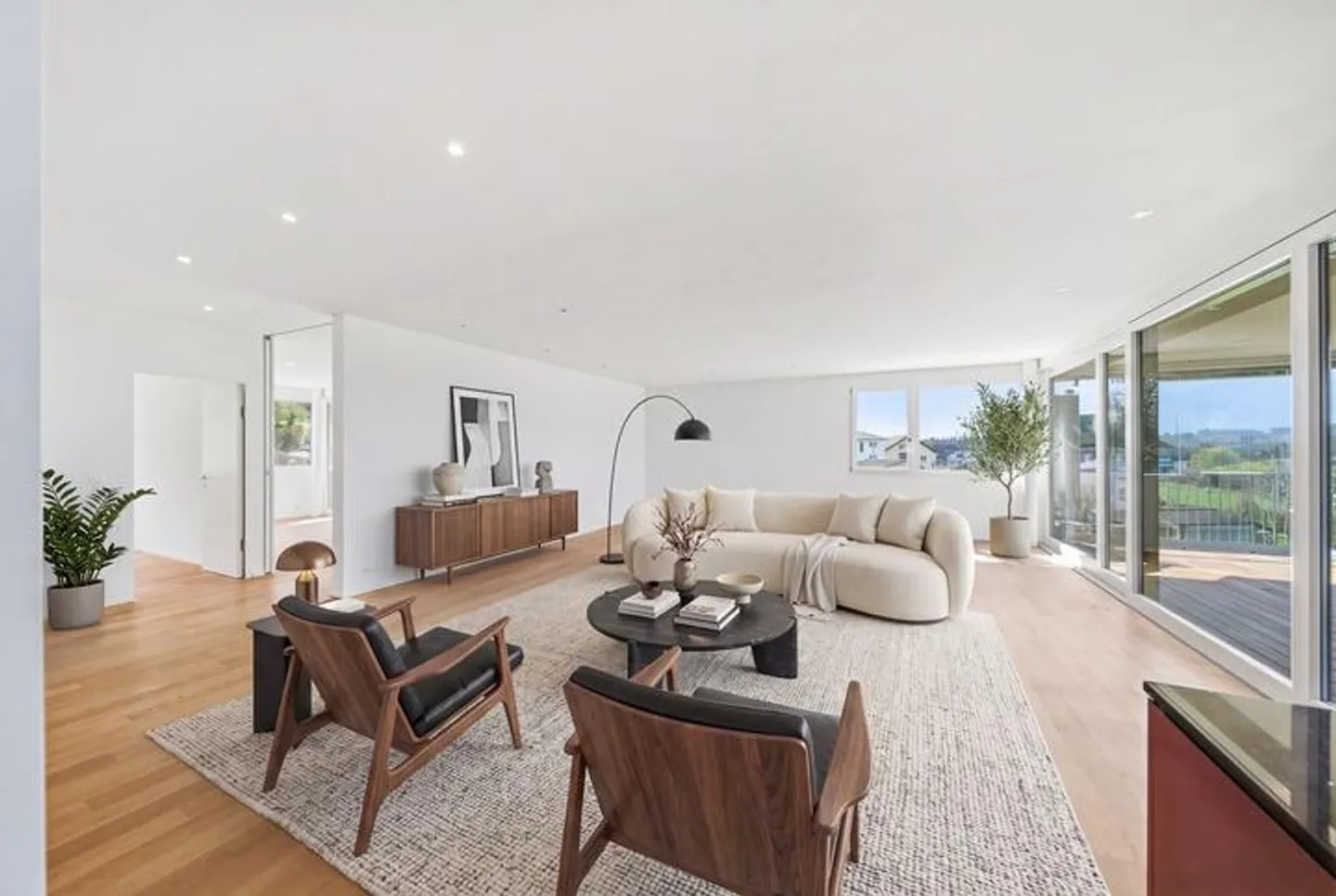 APPARTEMENT MODERNE DE 4,5 PIÈCES AVEC DEUX LOGGIAS VITRÉES À BISCHOFSZELL - Photo 1 sur 9