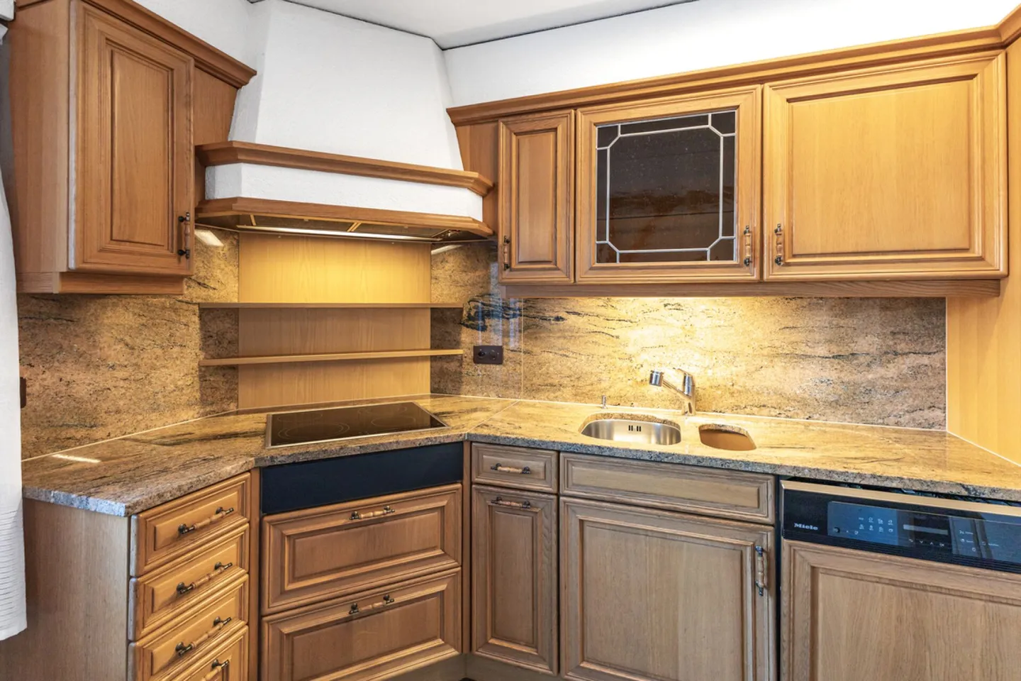 Casa a schiera affascinante in una posizione tranquilla - Foto 10 di 22