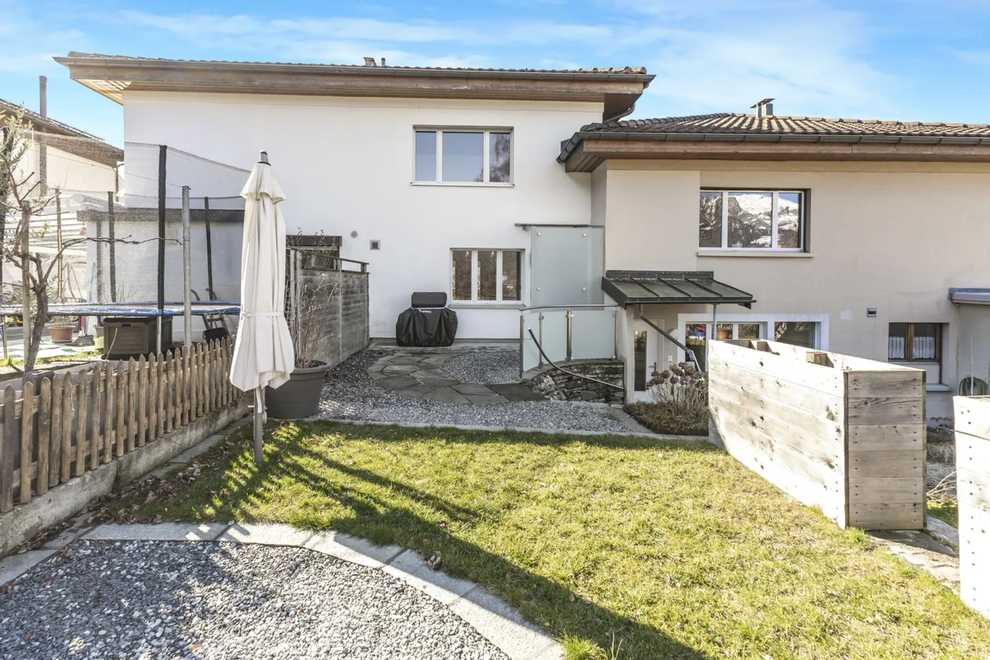 Casa a schiera affascinante in una posizione tranquilla - Foto 2 di 22