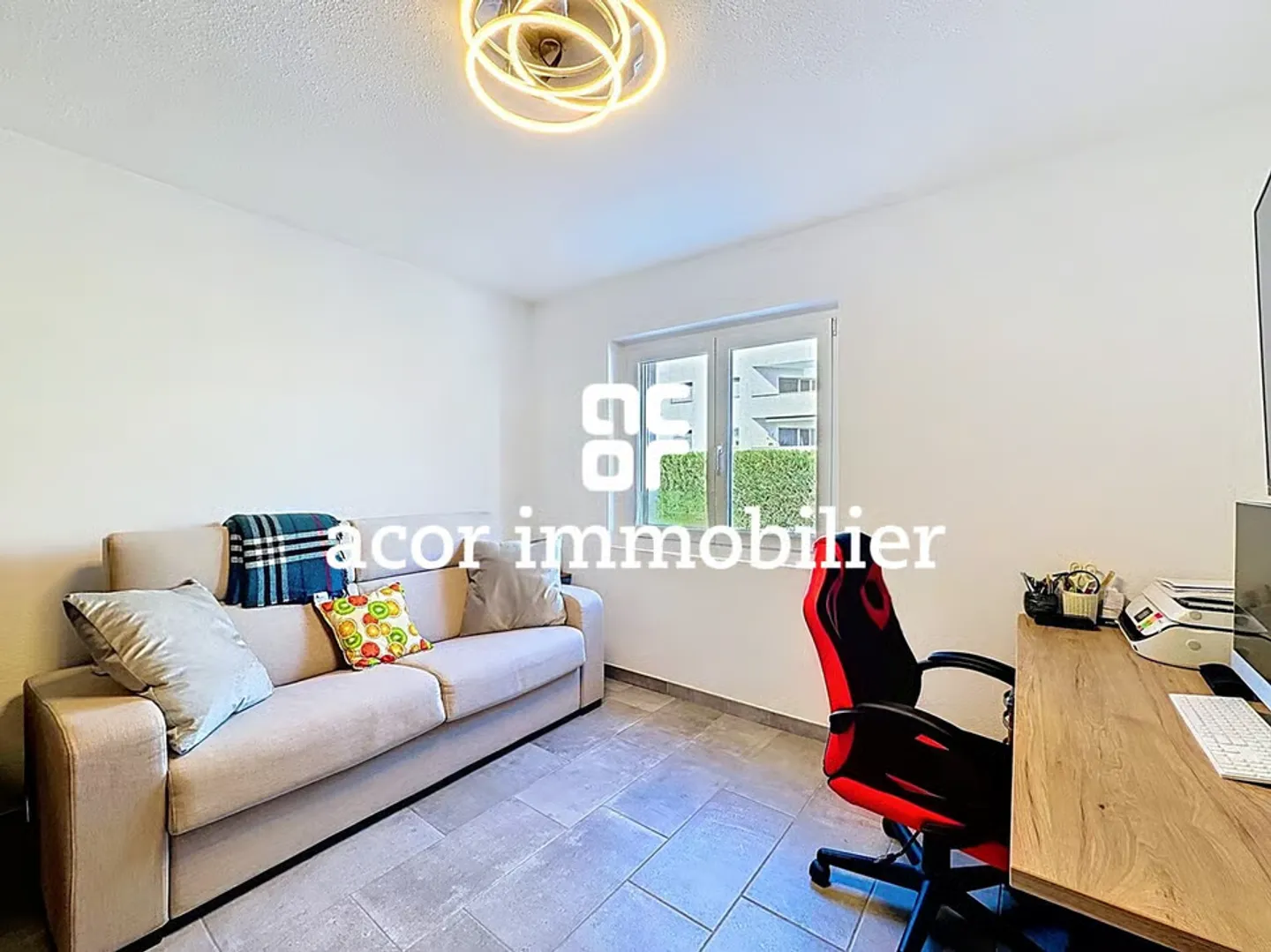 Sierre - Spacious 3.5 with large terrace! - Photo 7 of 9