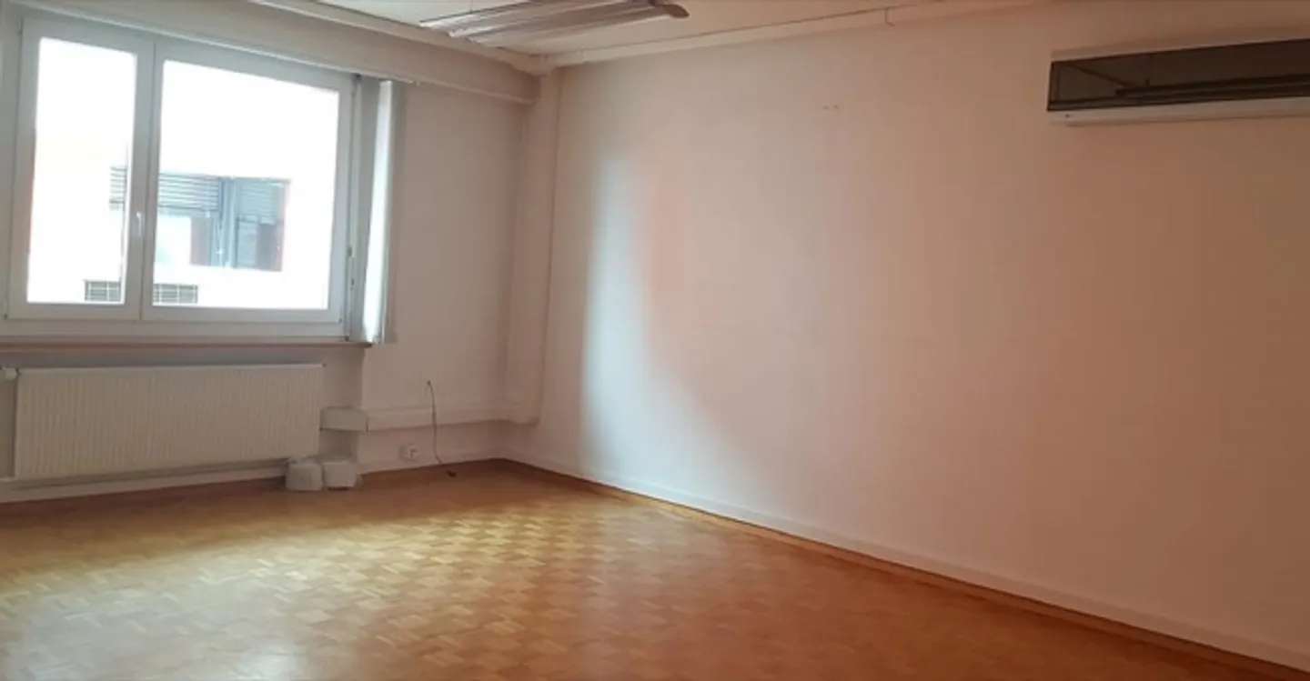 Commercio 14 stanze - Foto 1 di 12