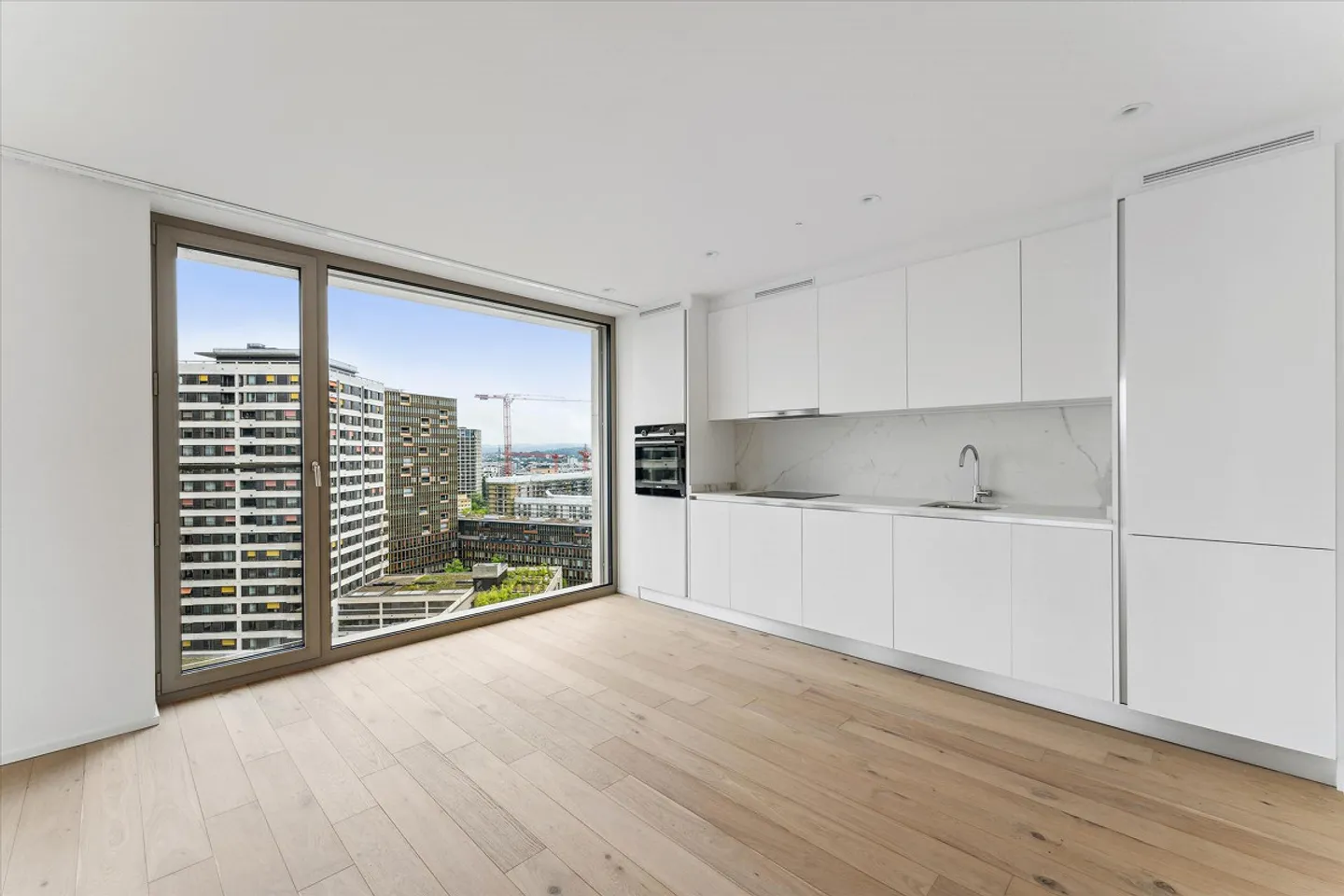 LOUER SANS CAUTION - Tower fifty five - espaces de vie métropolitains - Photo 2 sur 7