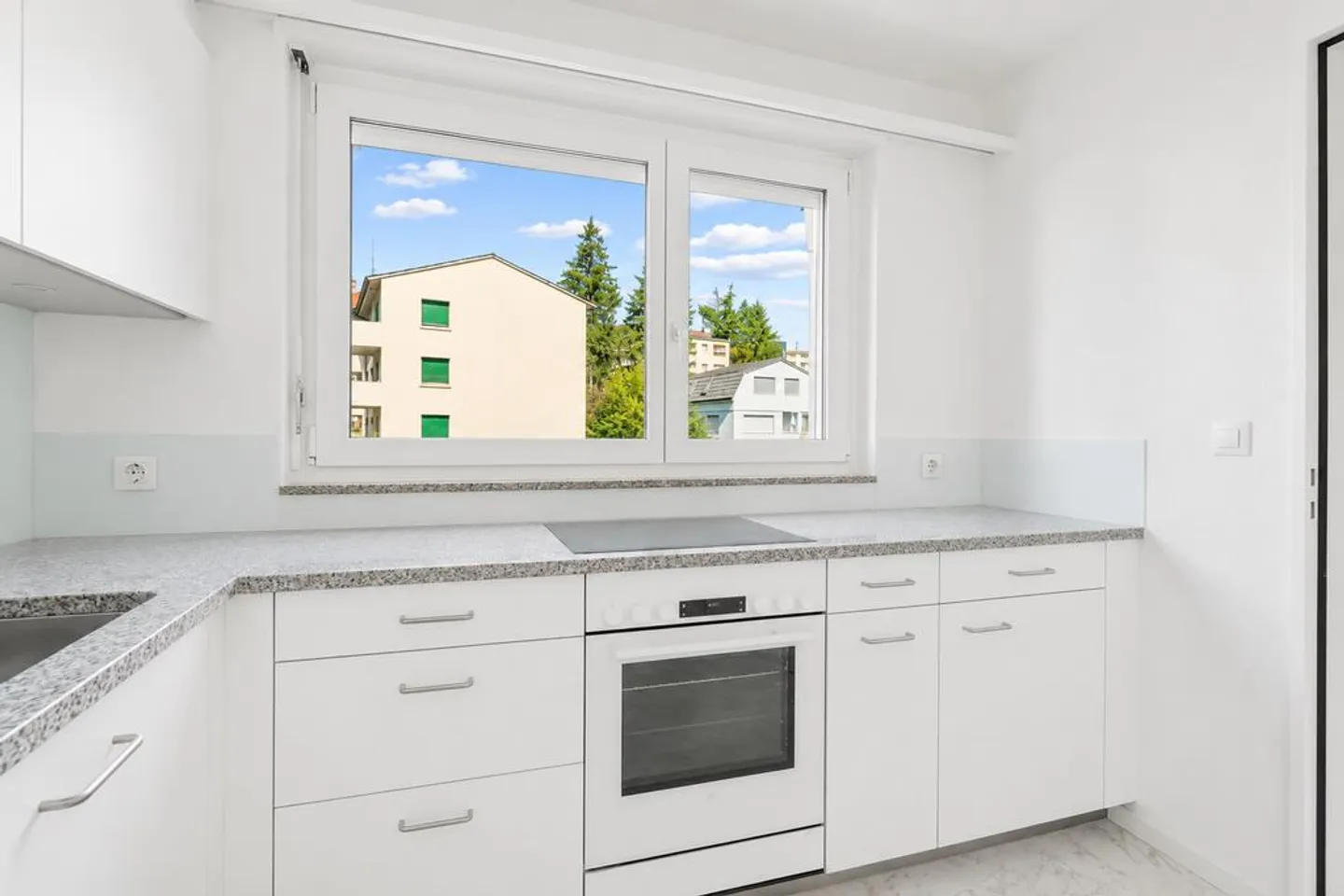Grande azione! - Accogliente appartamento di 3,5 stanze con balcone! - Foto 2 di 8