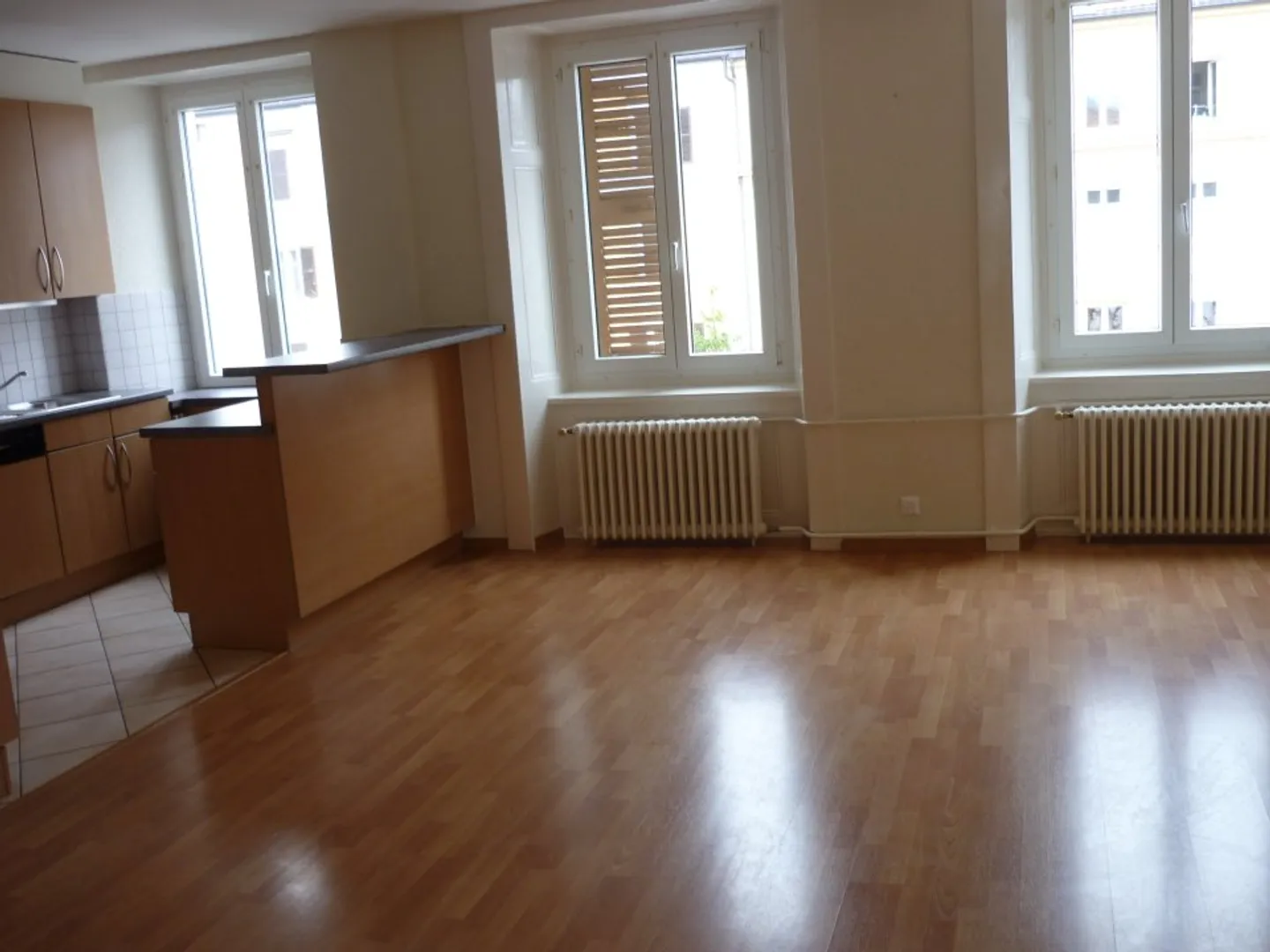 00457 - Appartamento 4 stanze - Jardinière 43 - La Chaux-de-Fonds - Foto 2 di 4