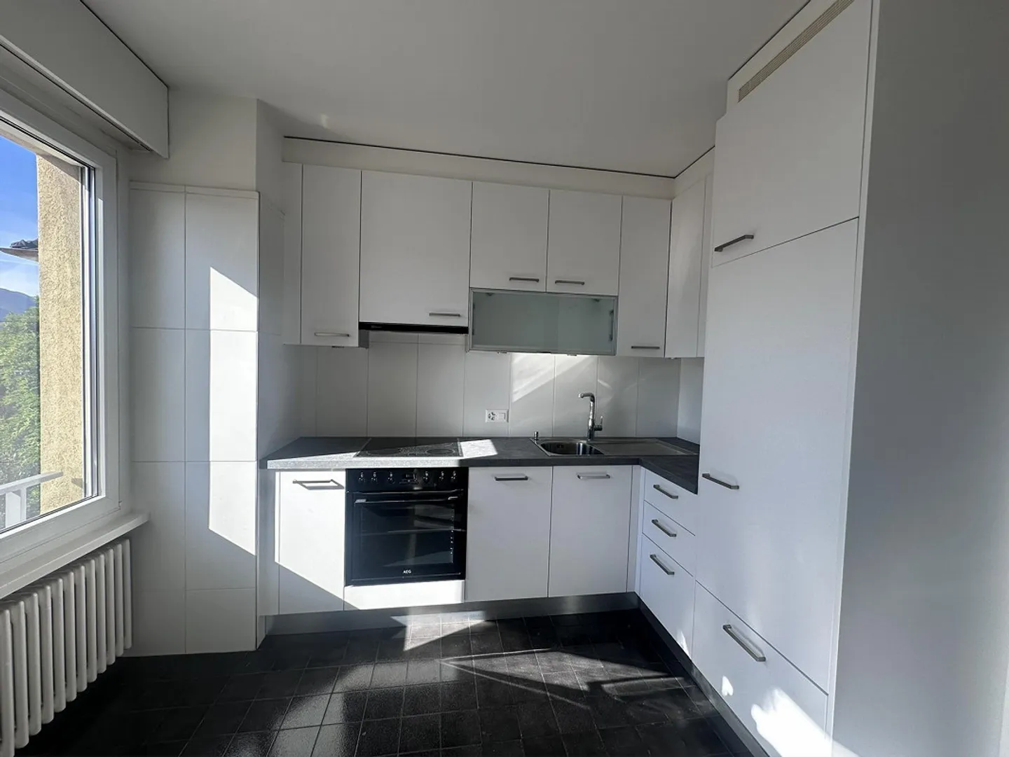 3 ½ rooms with lake view in Muralto - Photo 10 of 23