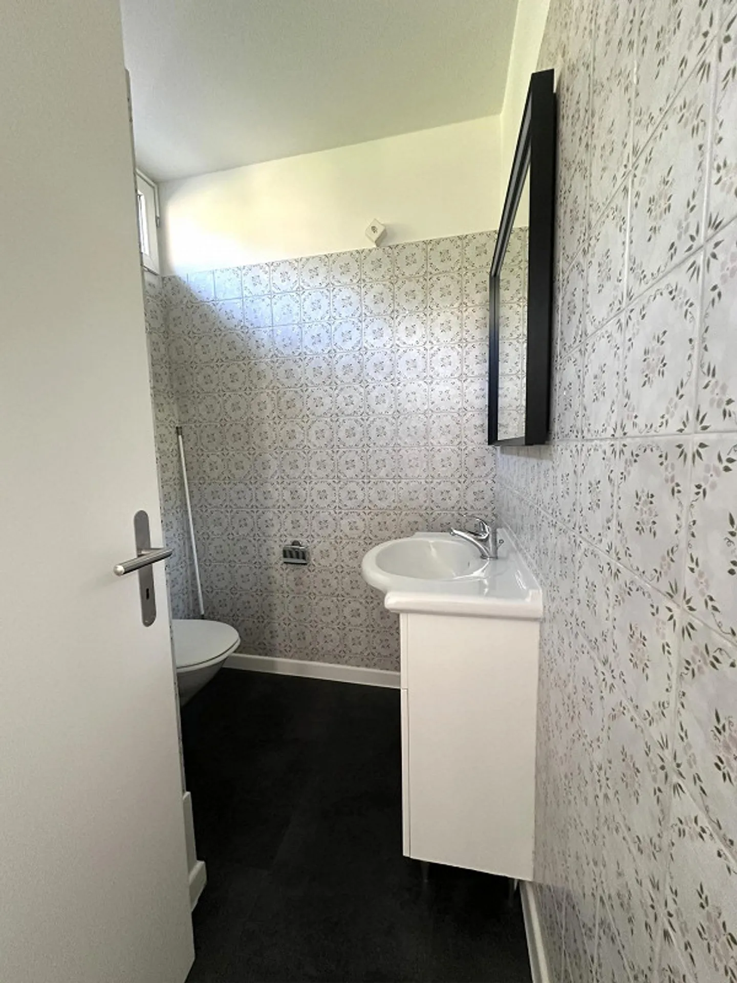 3 ½ rooms with lake view in Muralto - Photo 18 of 23