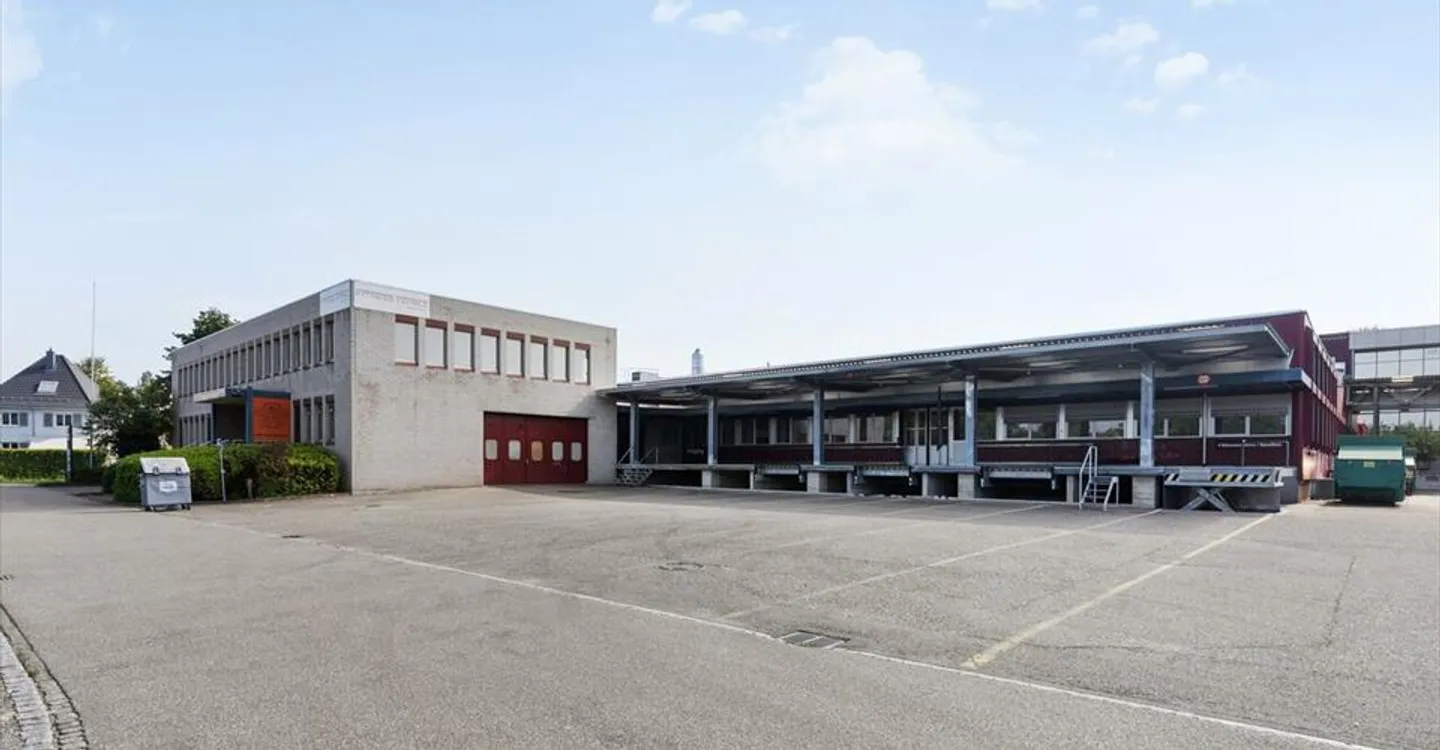 Moderne Gewerbefläche - Foto 1 von 3