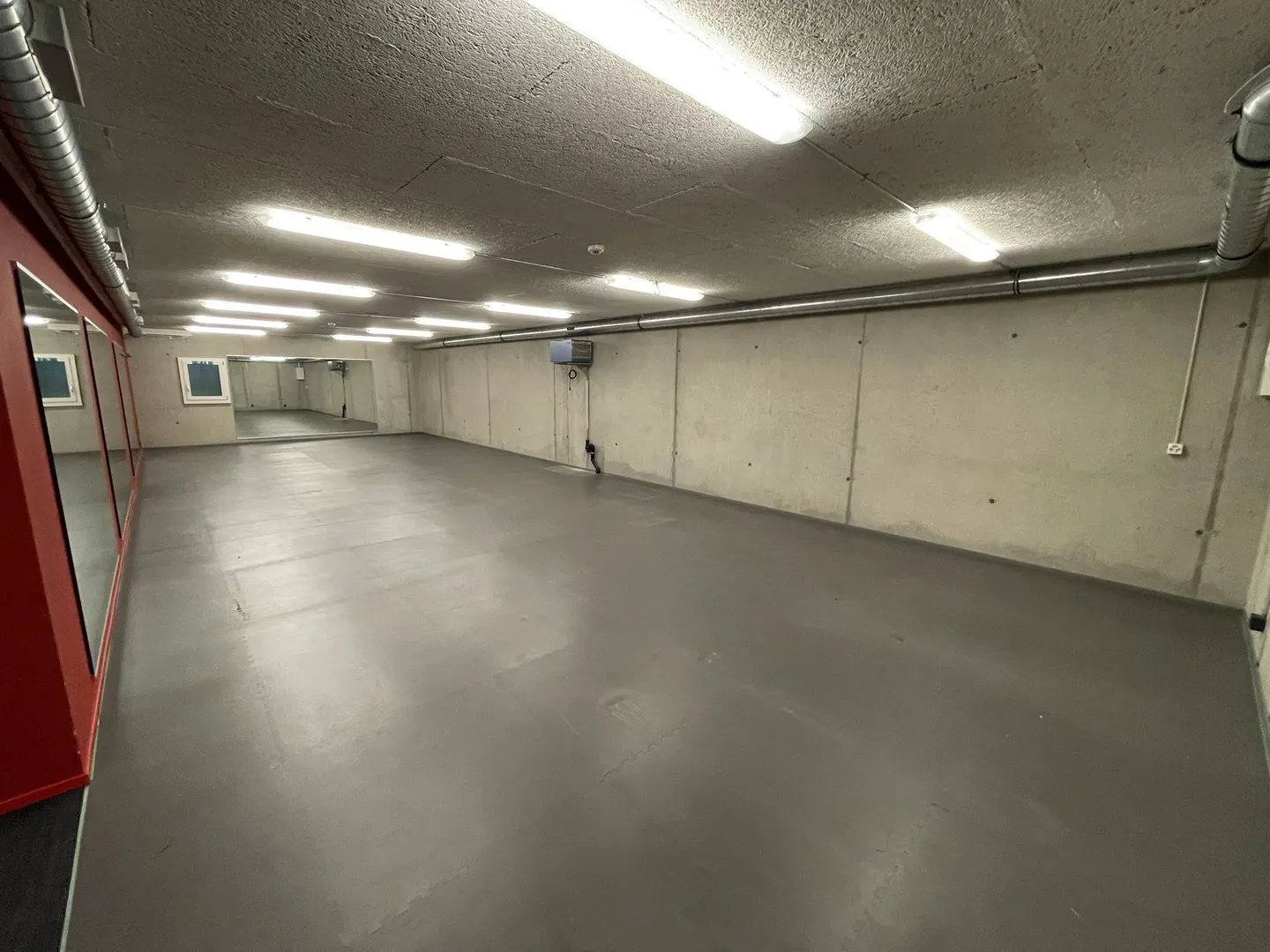 Il tuo nuovo spazio di stoccaggio in una posizione centrale! - Foto 1 di 3