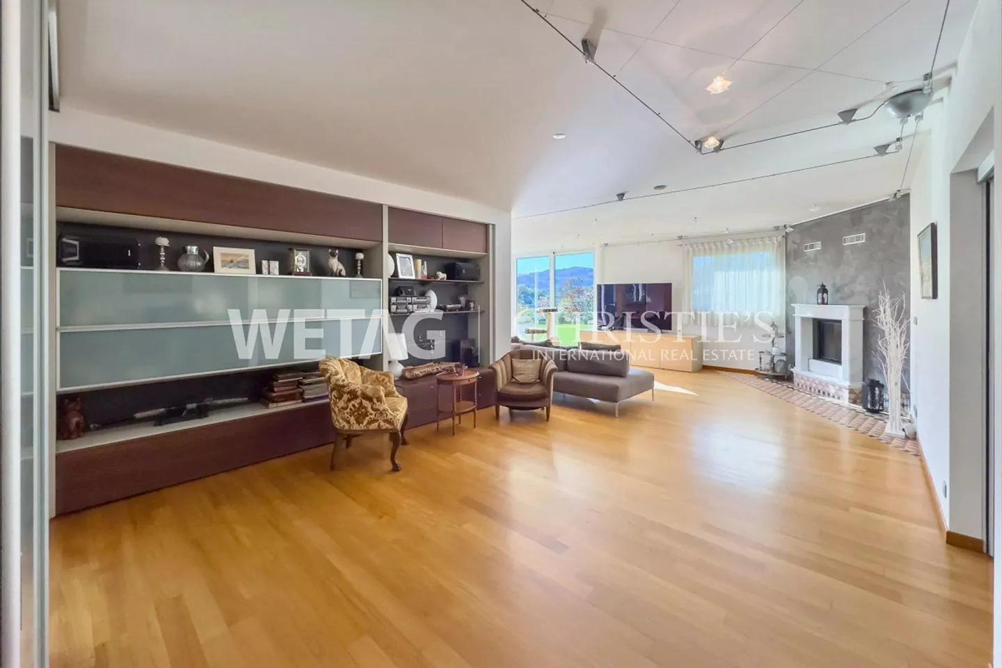 Villa moderna con piscina, giardino e vista sul Lago di Muzzano a Lugano-Breganzona in vendita, possibile anche come seconda casa - Foto 3 di 13