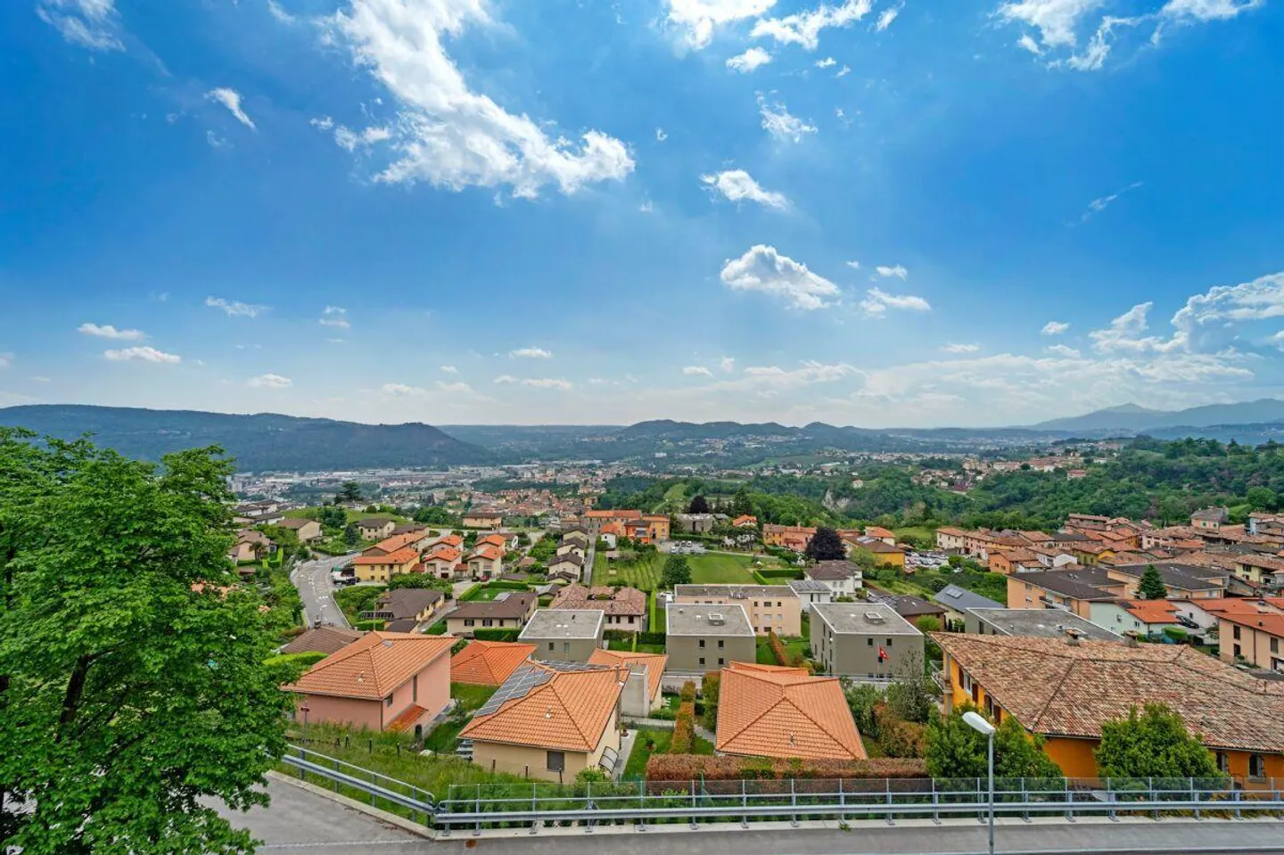 Proprietà mista con vista mozzafiato - Foto 14 di 14