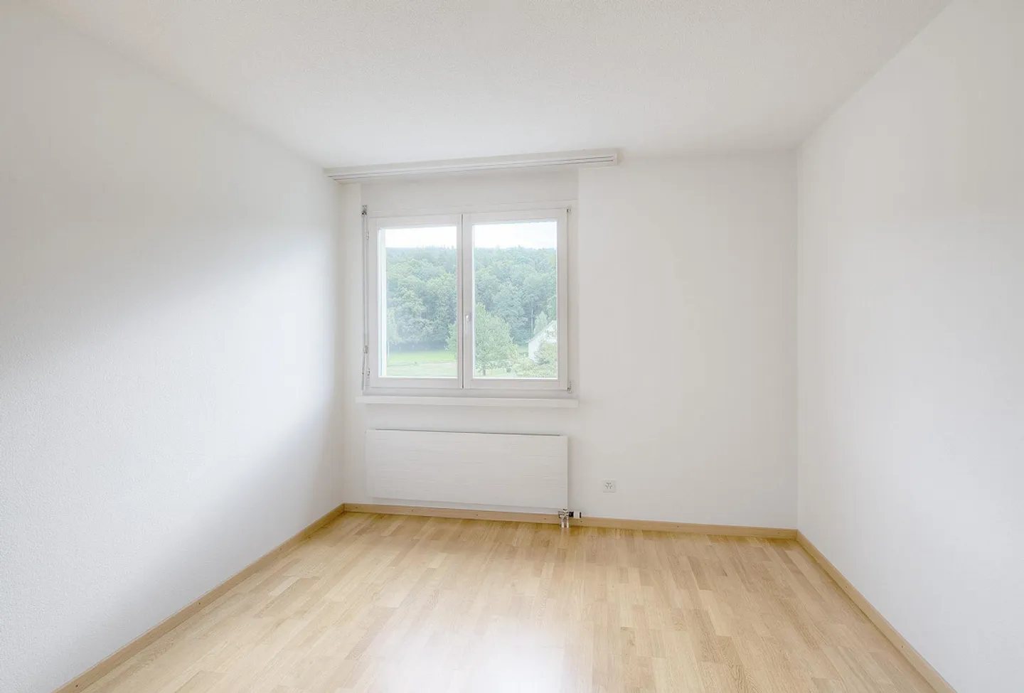 Charming Attic Apartment - Photo 8 of 11