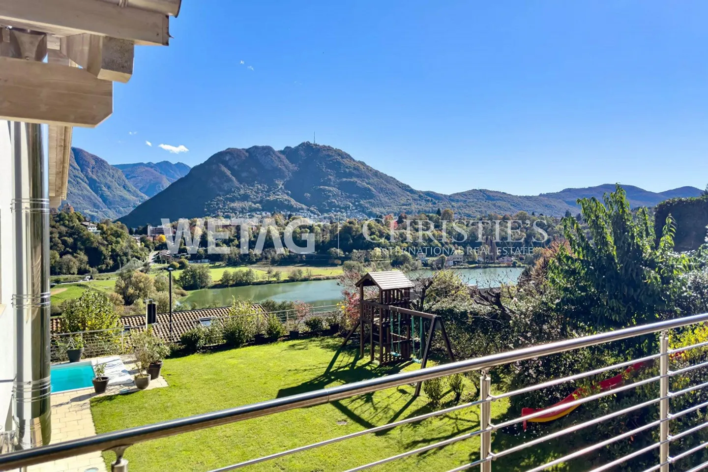 Villa moderna con piscina, giardino e vista sul Lago di Muzzano a Lugano-Breganzona in vendita, possibile anche come seconda casa - Foto 12 di 13
