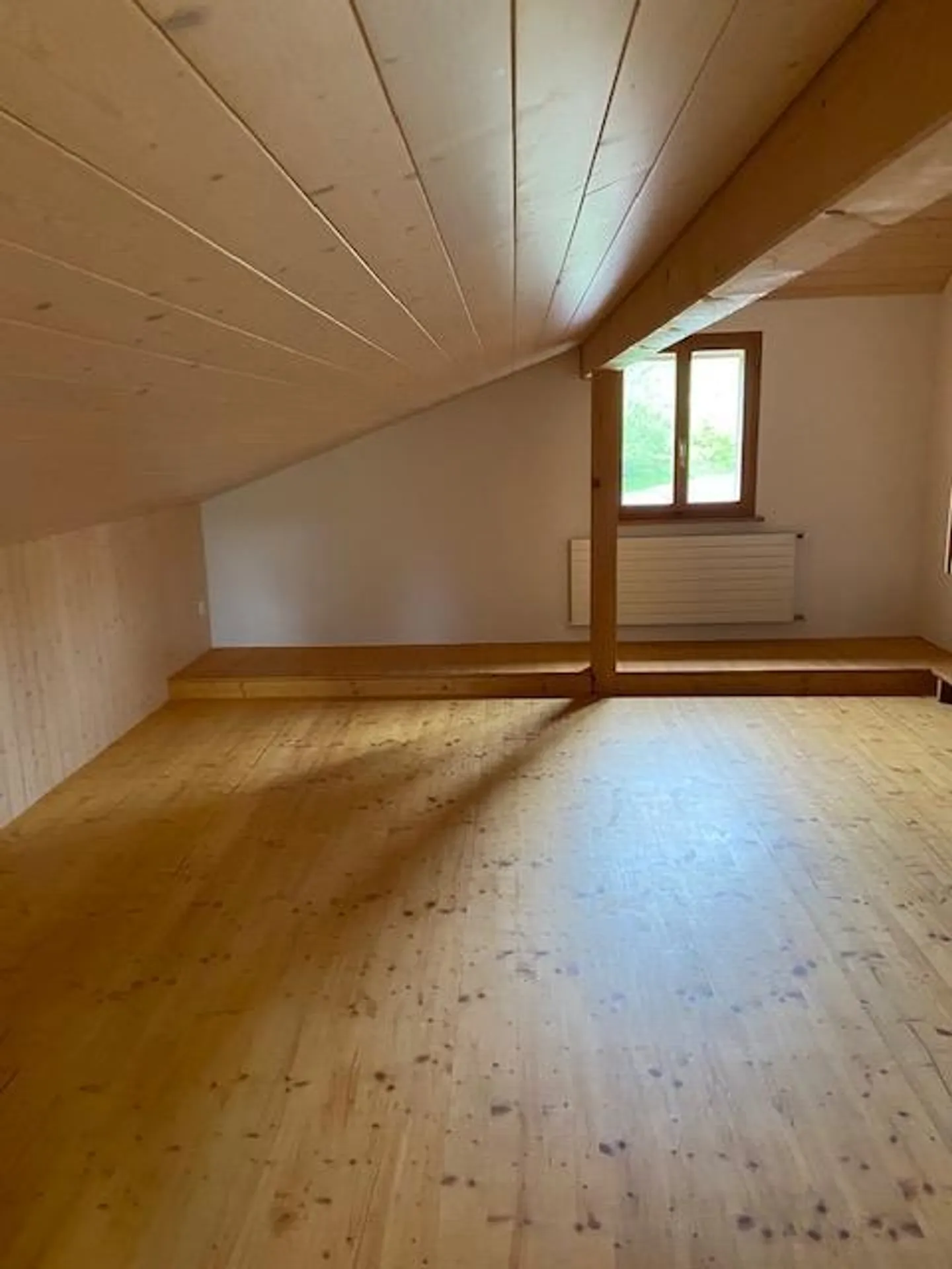 Sonniger 4.5 Zimmer-Hausteil - Foto 11 von 17