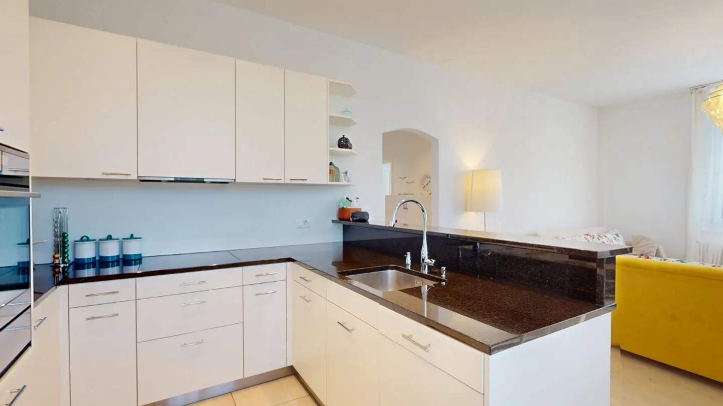 Modern and Sunny 4.5 Room Apartment - Photo 5 of 11