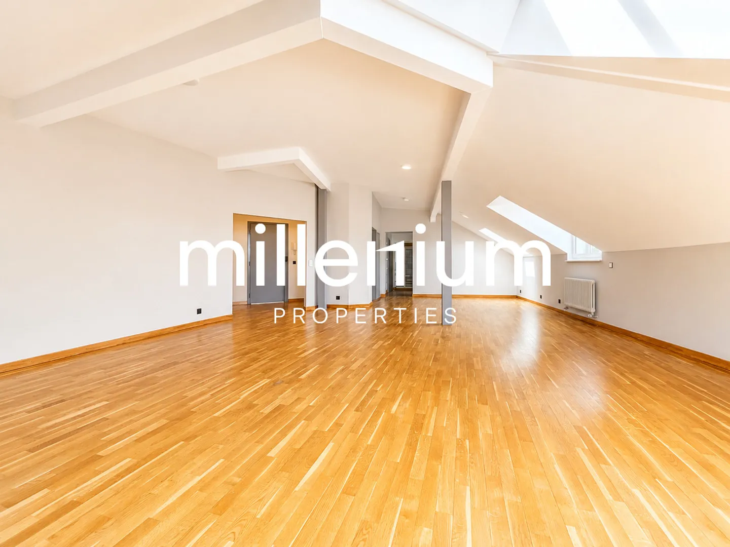 Magnificent 5-room penthouse apartment - Photo 5 of 13