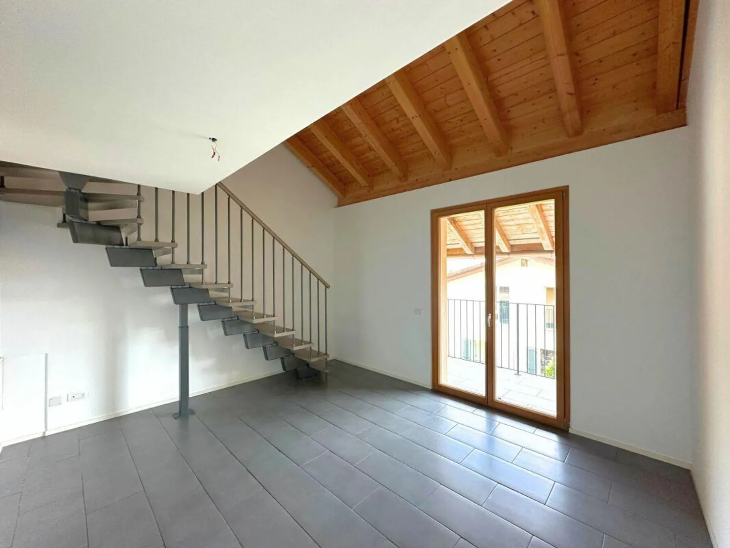 Caratteristico appartamento duplex di 3.5 locali, ultimo piano - Foto 5 di 20