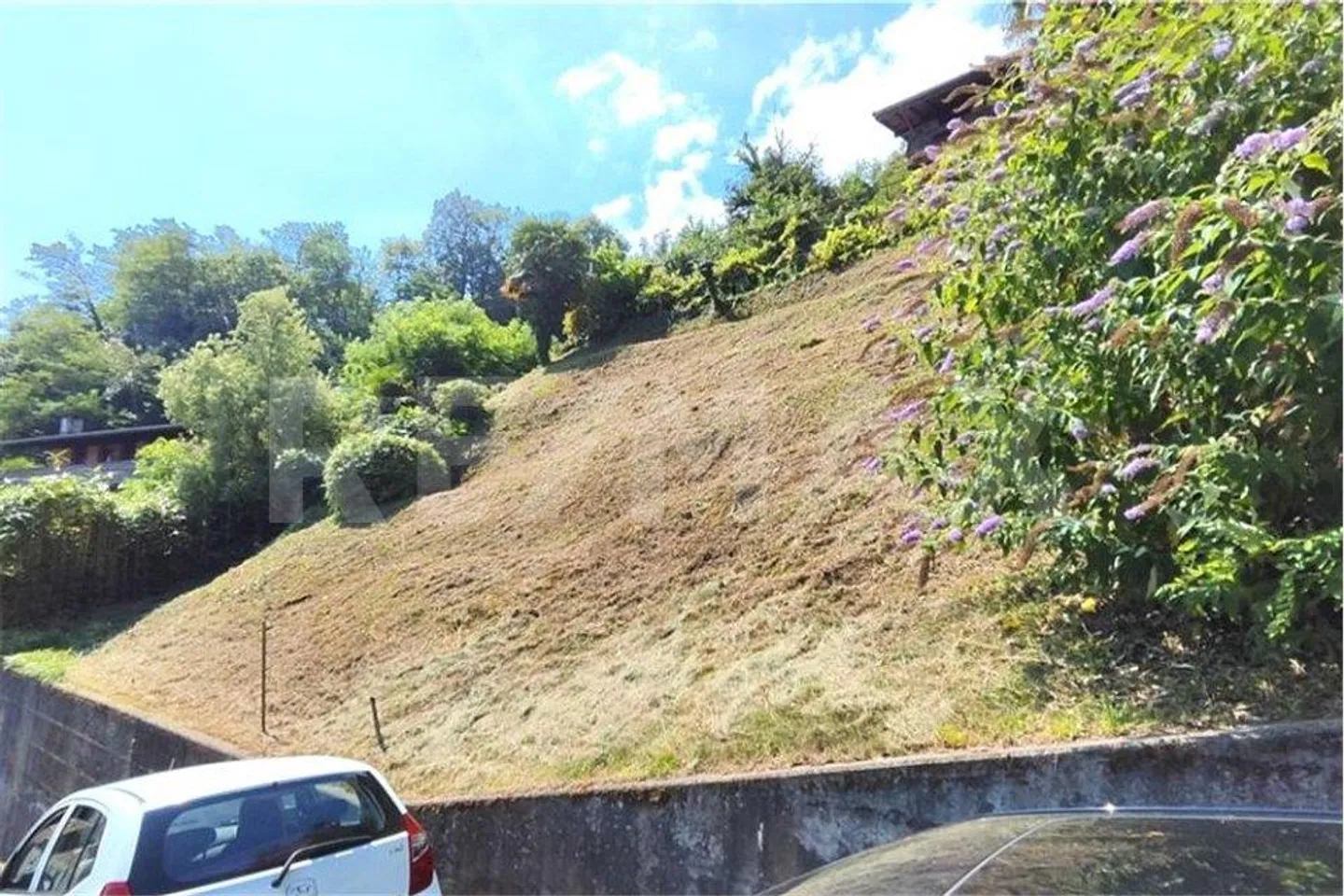 Building plot with beautiful lake and mountain views - Photo 3 of 8