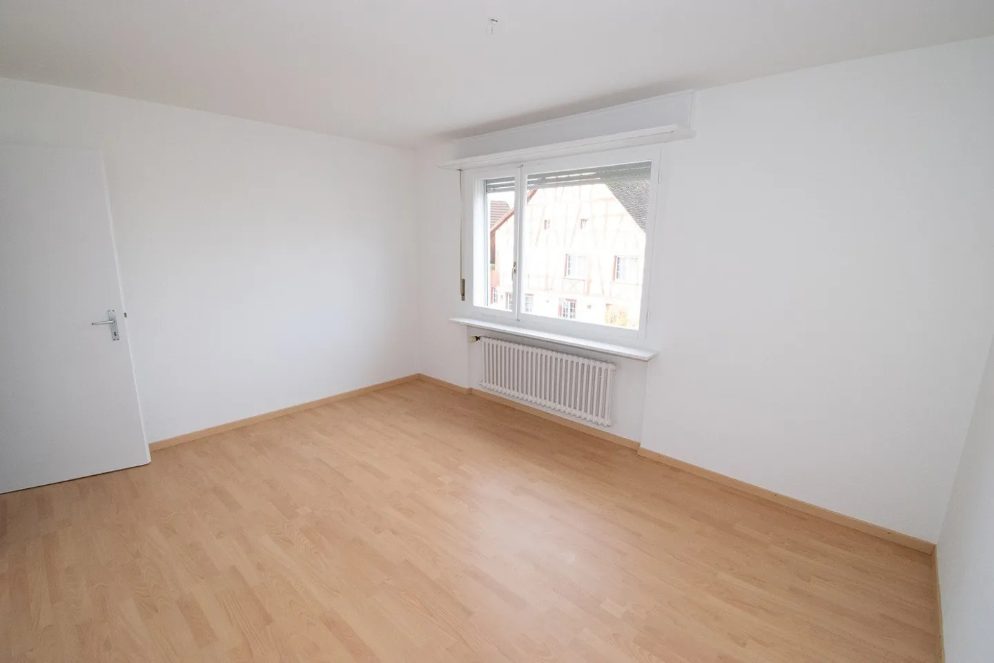 Spacious Apartment in Quiet Location - Photo 4 of 6