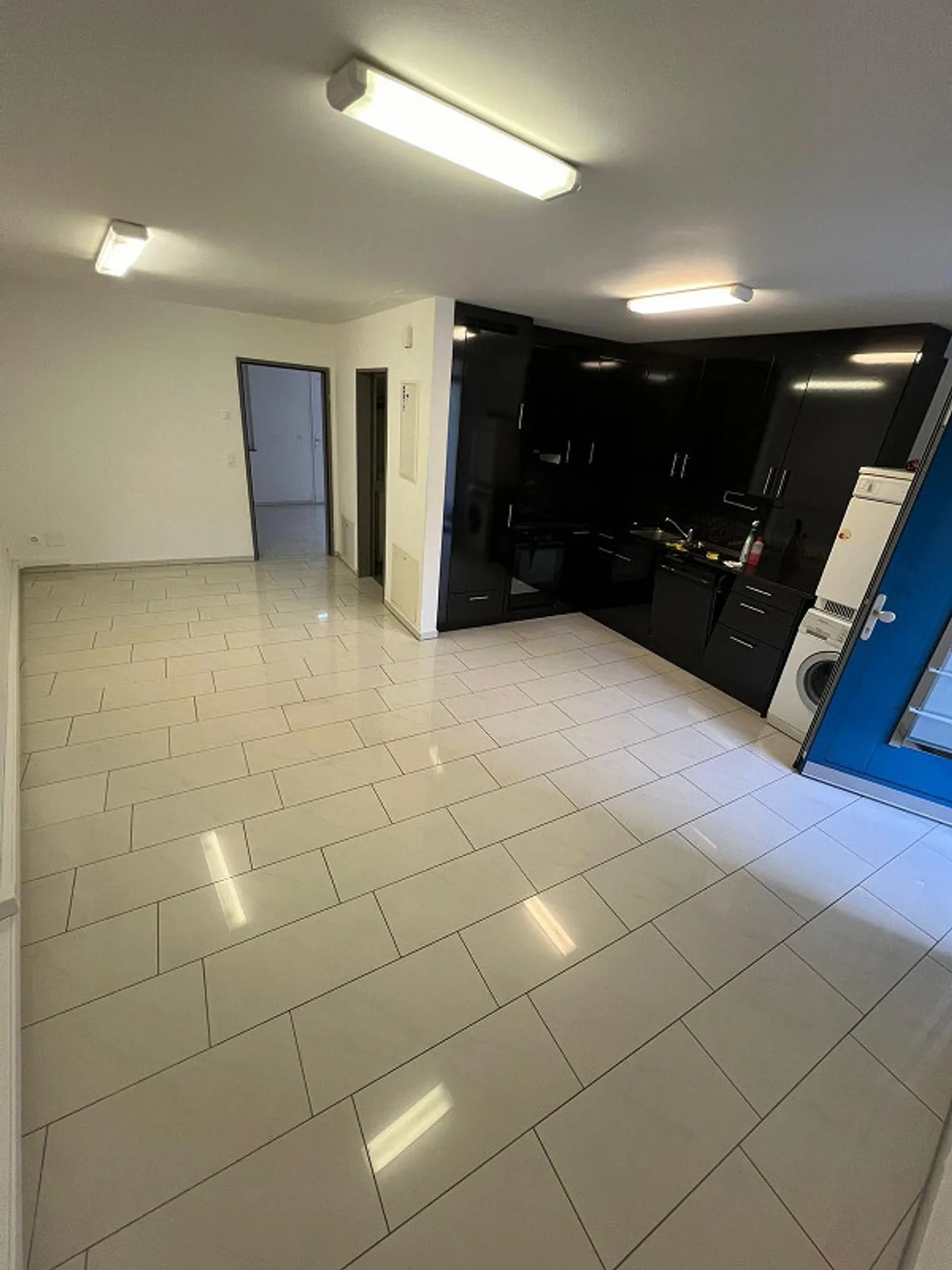 Ampie moderne stanze per studio al piano terra - Foto 14 di 16