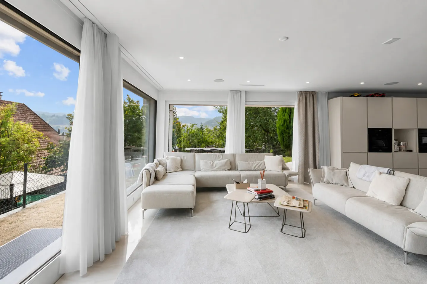 Maison individuelle neuve avec piscine et vue panoramique - Photo 3 sur 7