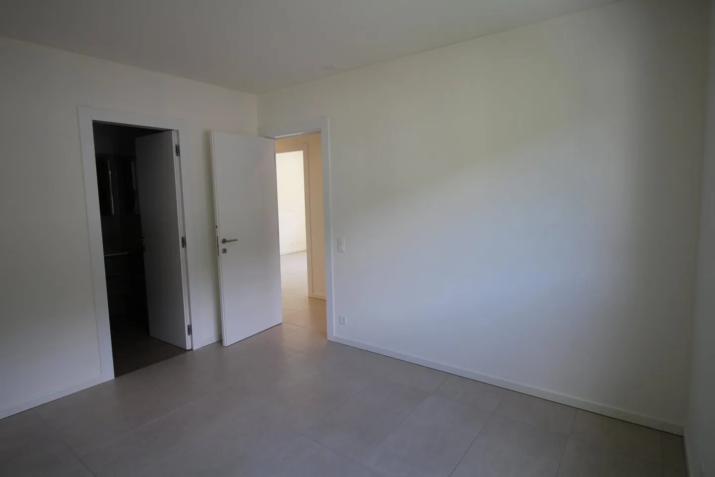 LUGANO PAMBIO-NORANCO - 4.5-ROOM APARTMENT FOR RENT - Photo 6 of 11