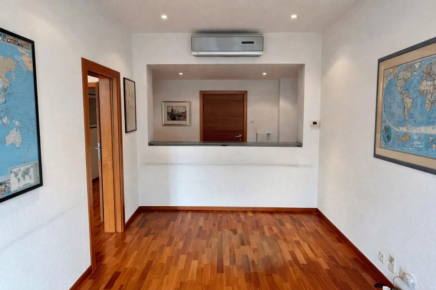 Zu verkaufen elegantes Apartment im Zentrum von Chiasso, das als Büros genutzt wird - Foto 5 von 10