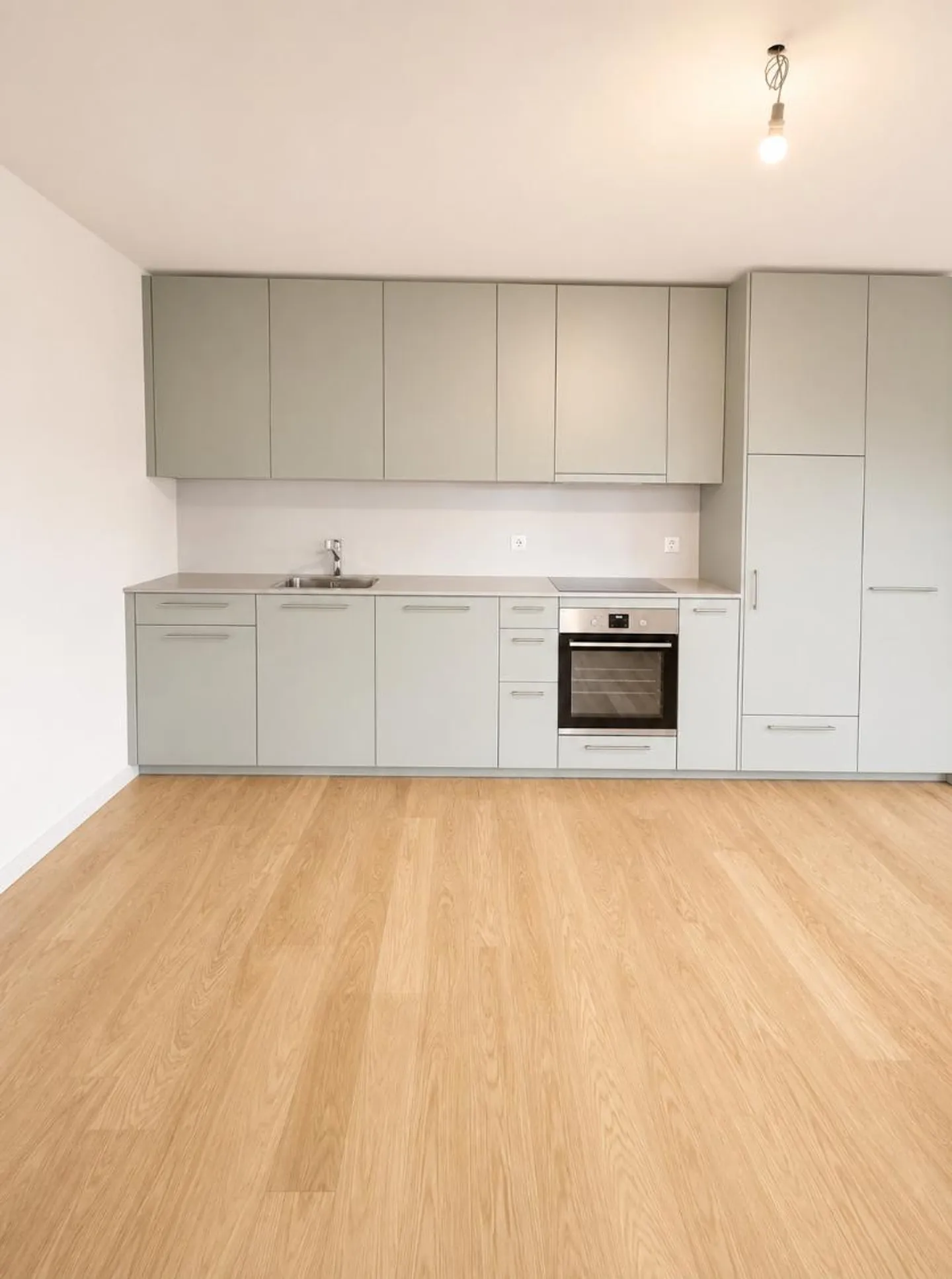 Appartement de 2,5 pièces récemment rénové - Photo 3 sur 6