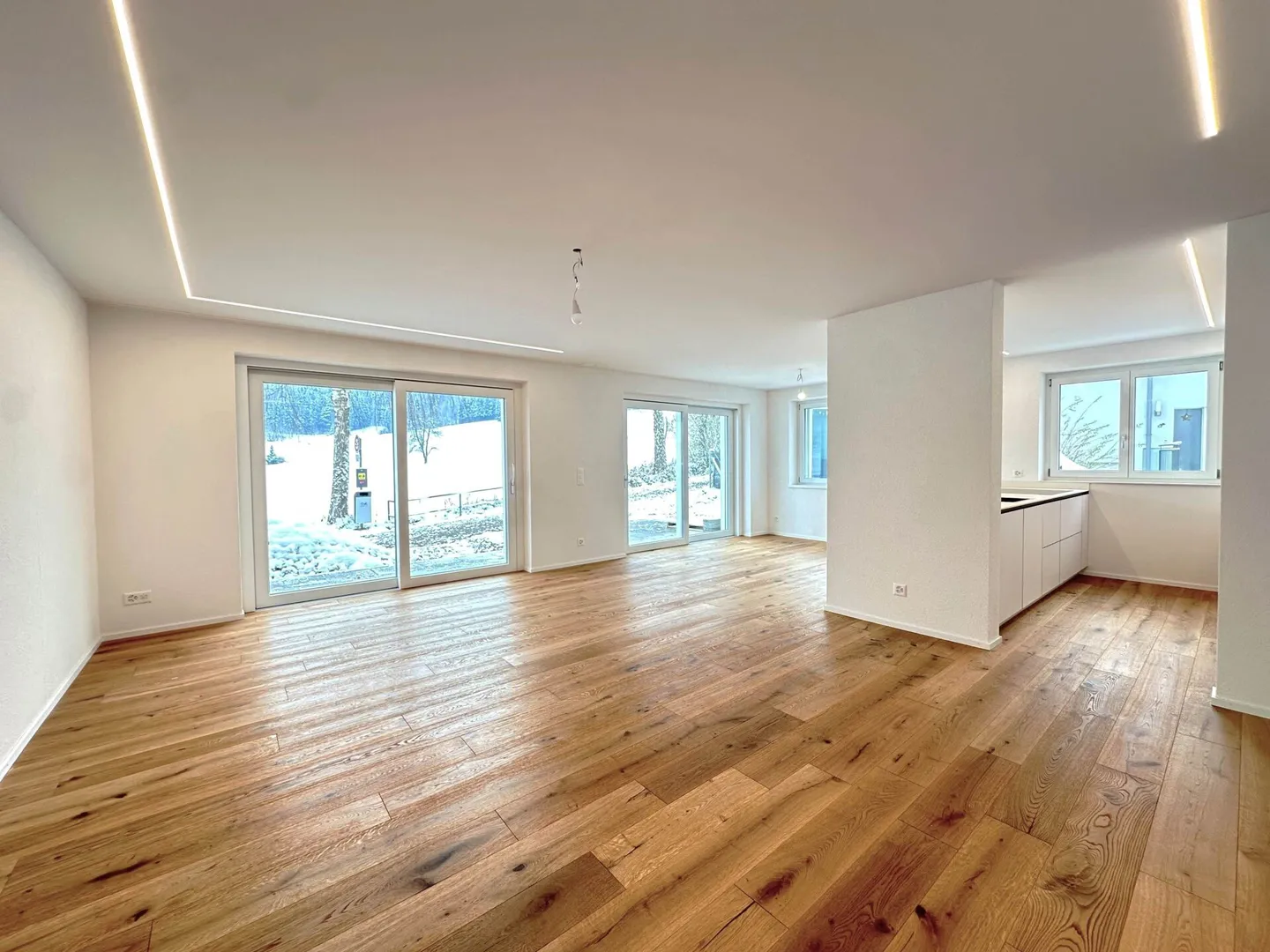 Three 5.5 Room Terraced Single-Family Houses - Charming, Close to Nature, Individual - Photo 4 of 9