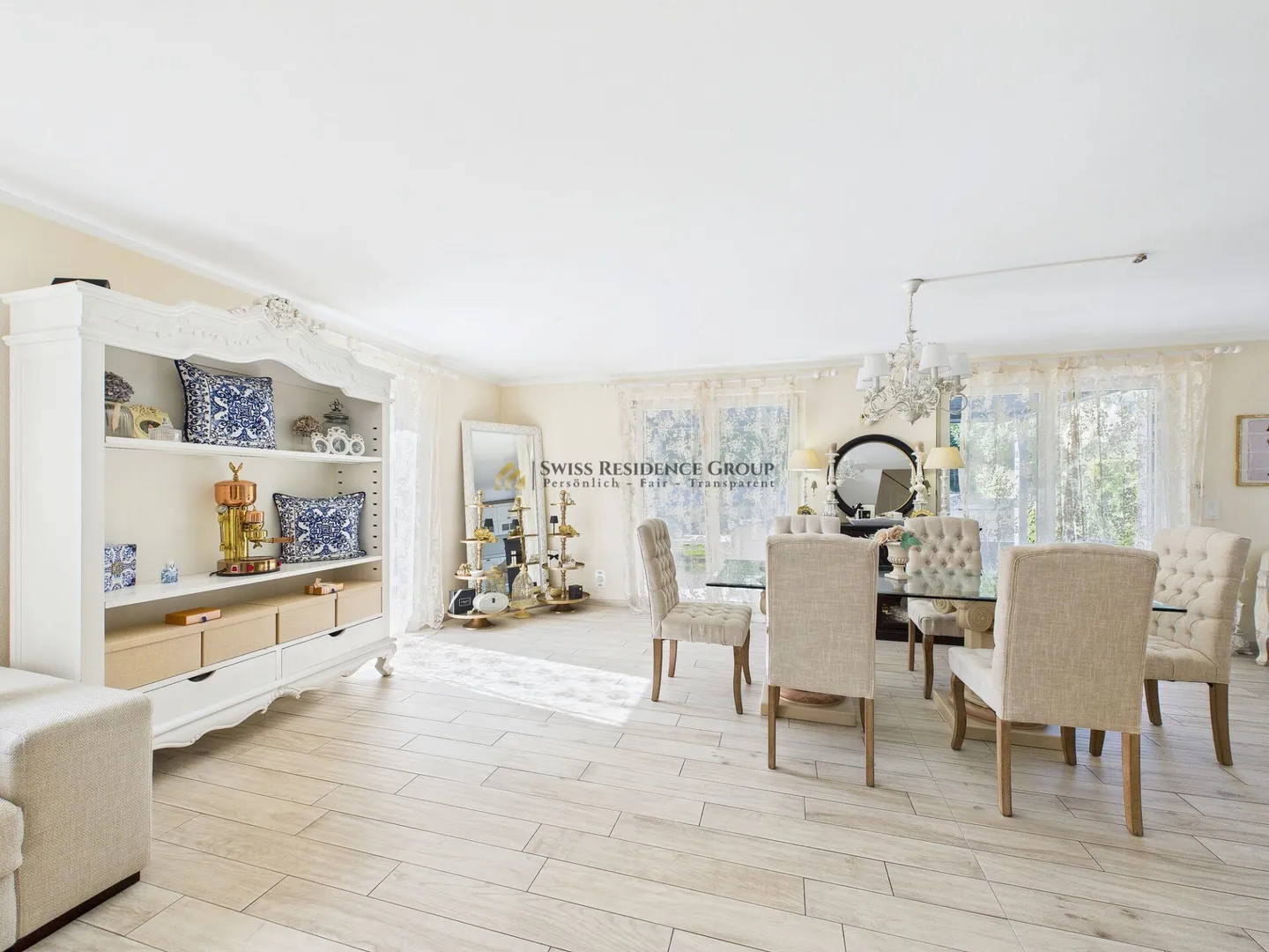 Vivere con stile e garanzia di benessere - con una fantastica vasca idromassaggio! - Foto 8 di 18