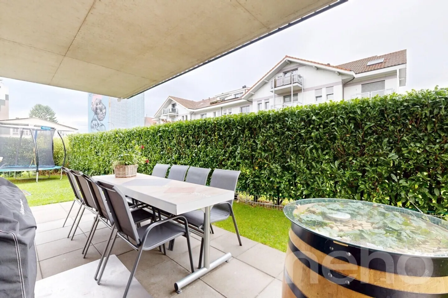 A bright apartment with garden in a peaceful setting! - Photo 3 of 13