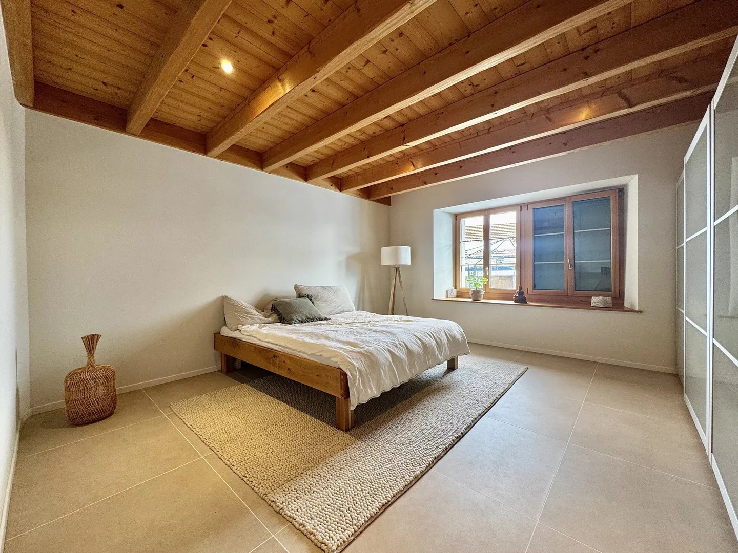 Charmante villa de 5,5 pièces d'environ 300 m² - Photo 6 sur 10