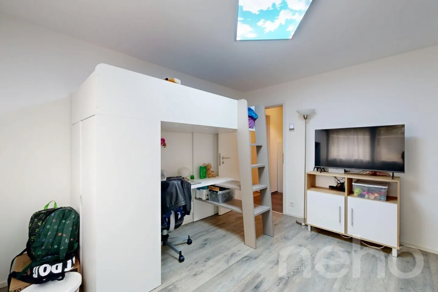 A bright apartment with garden in a peaceful setting! - Photo 10 of 13