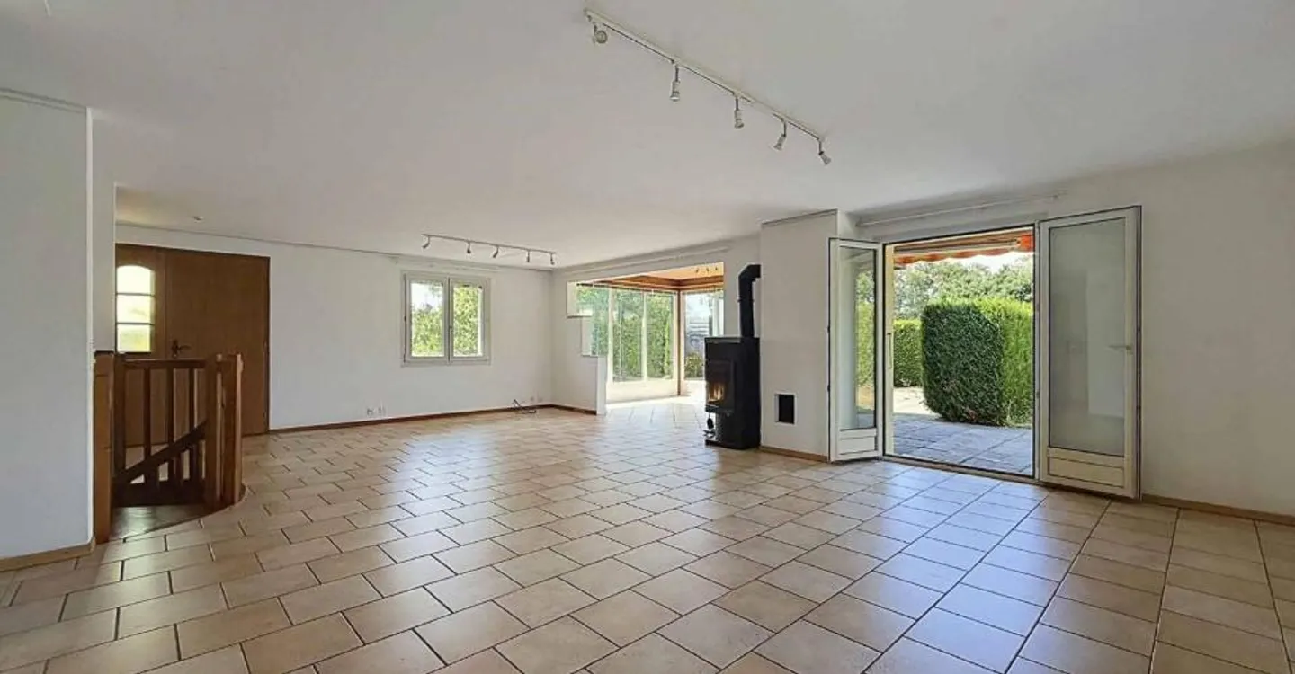 Ein gemütliches Haus im Herzen von Pailly - Foto 2 von 13