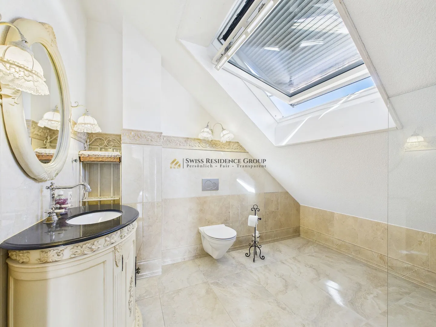 Vivere con stile e garanzia di benessere - con una fantastica vasca idromassaggio! - Foto 12 di 18
