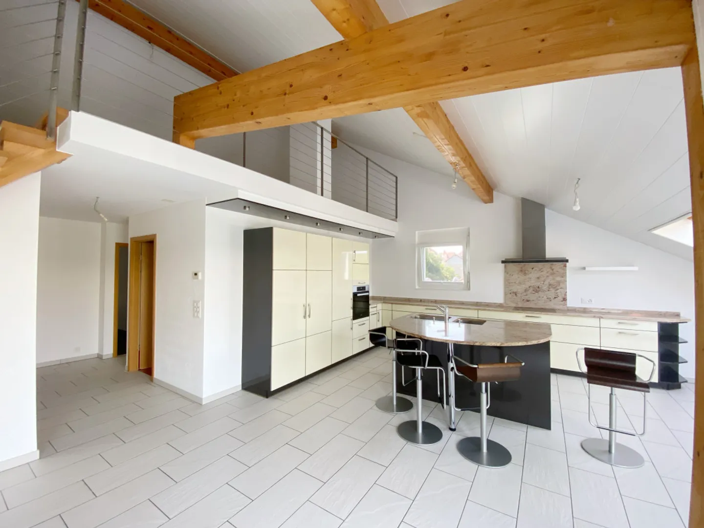 Superbe Appartement Attique - Photo 3 sur 13