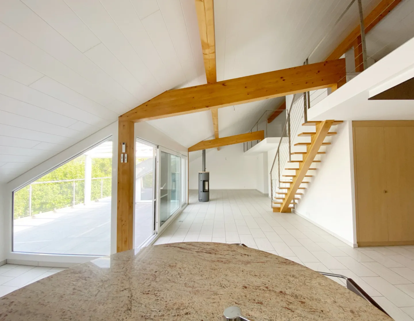 Superbe Appartement Attique - Photo 5 sur 13