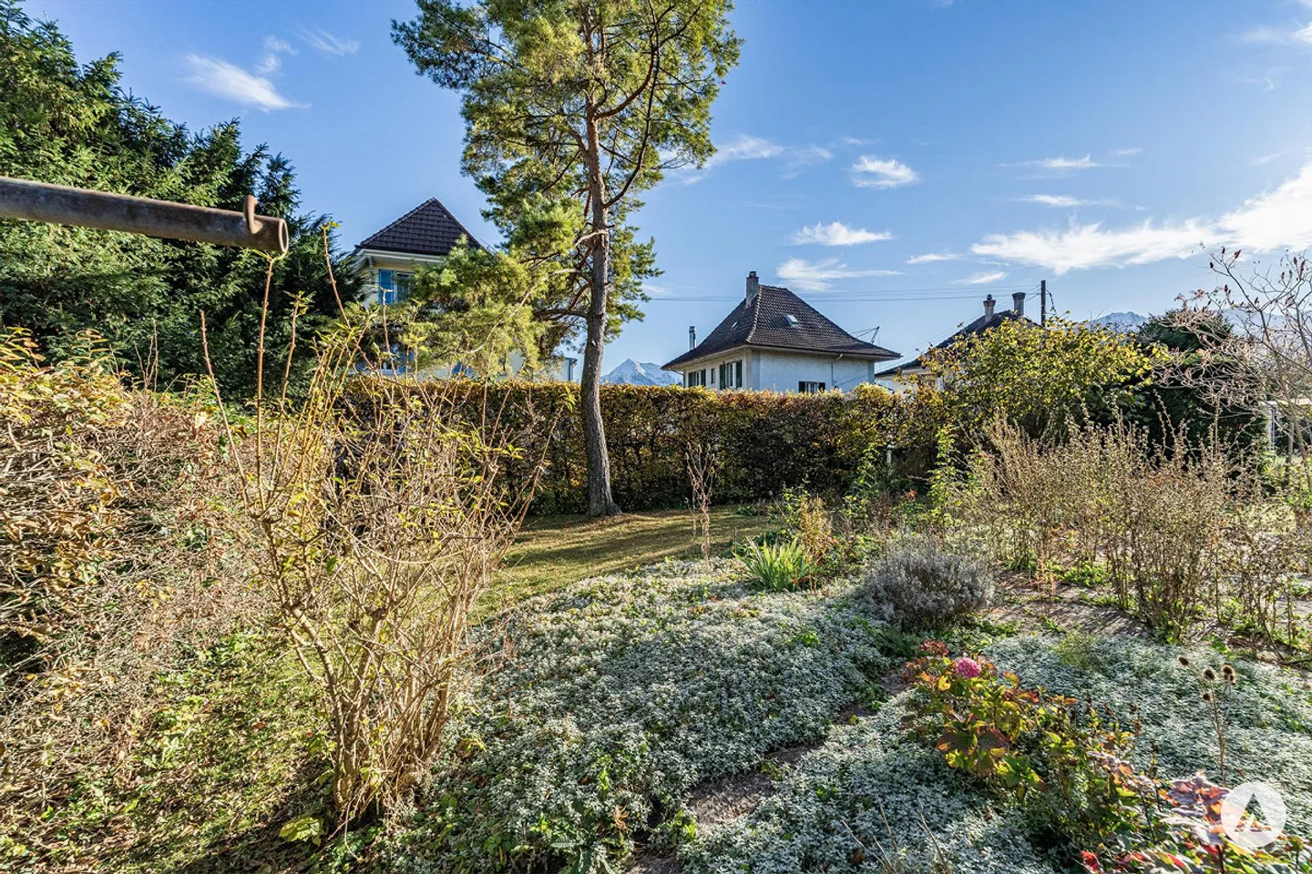 Sanierungs­bedürftiges Haus an beliebter Lage - Foto 4 von 13