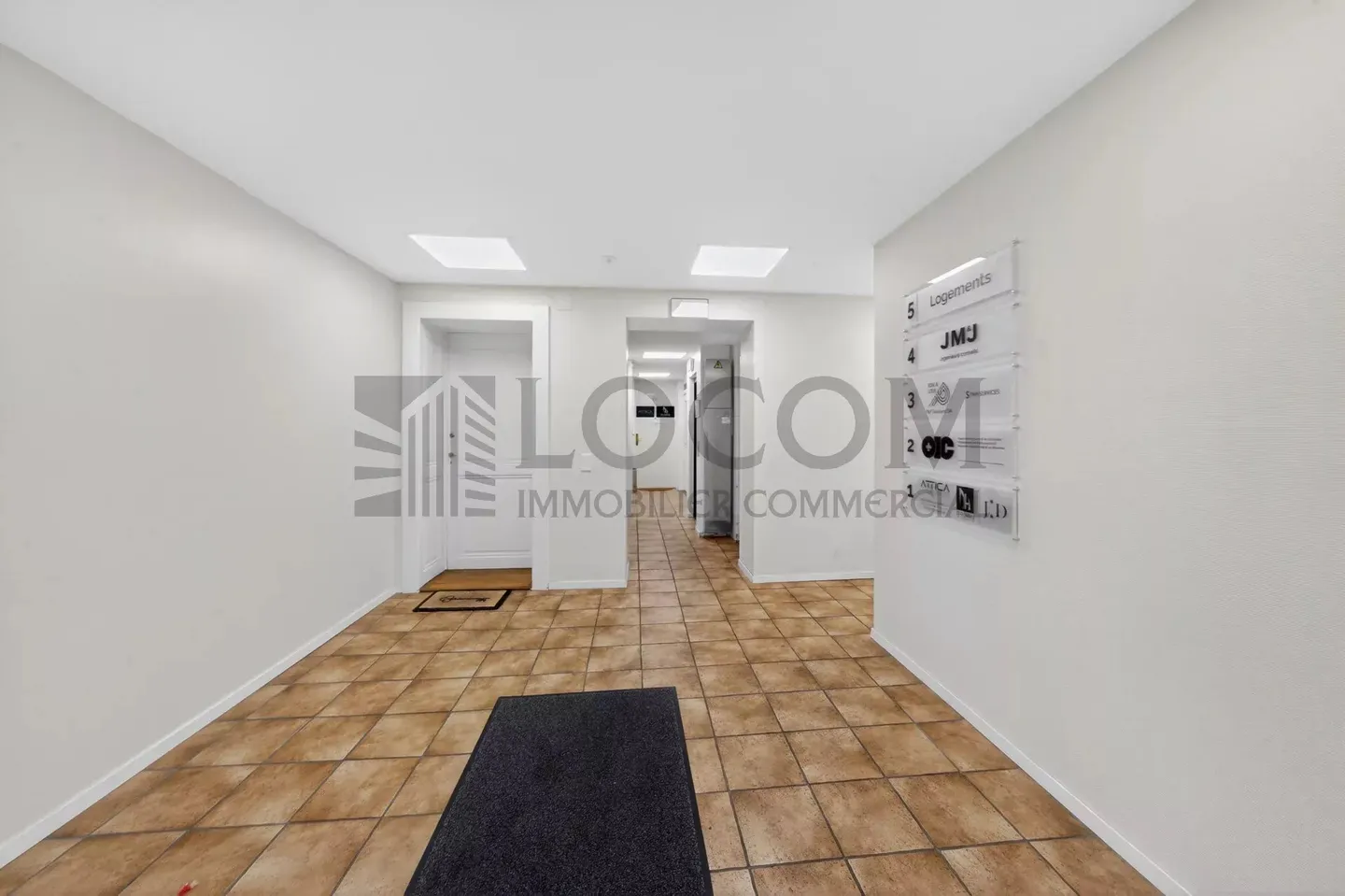 196 m² Offices in Ouchy - Photo 10 of 12