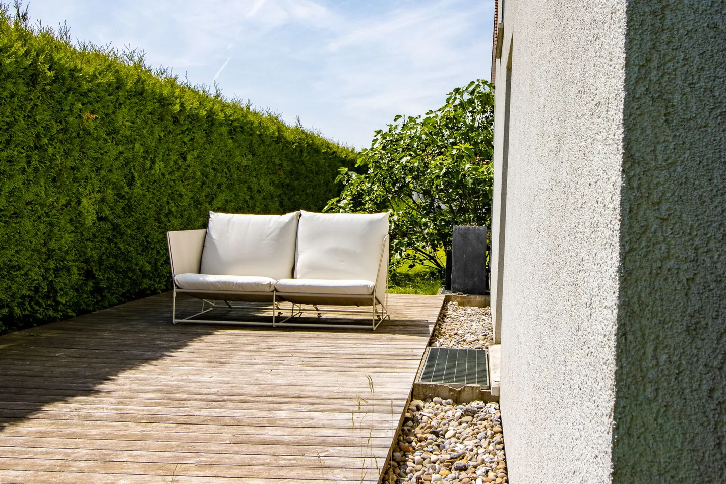 Charming 6.5-room corner house with two terraces and sunny garden - Photo 14 of 14