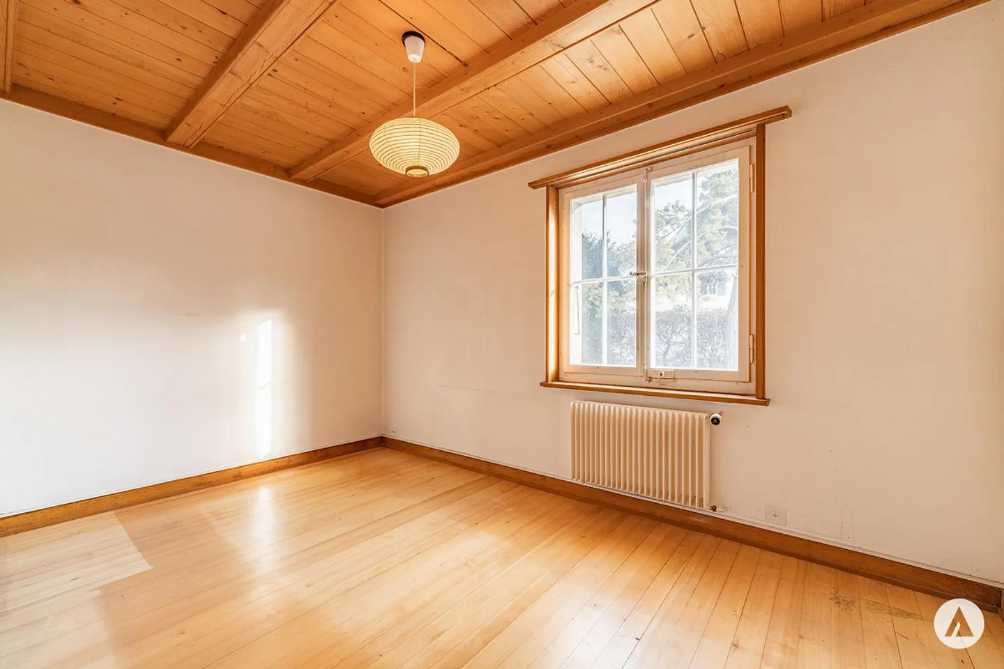 Sanierungs­bedürftiges Haus an beliebter Lage - Foto 8 von 13