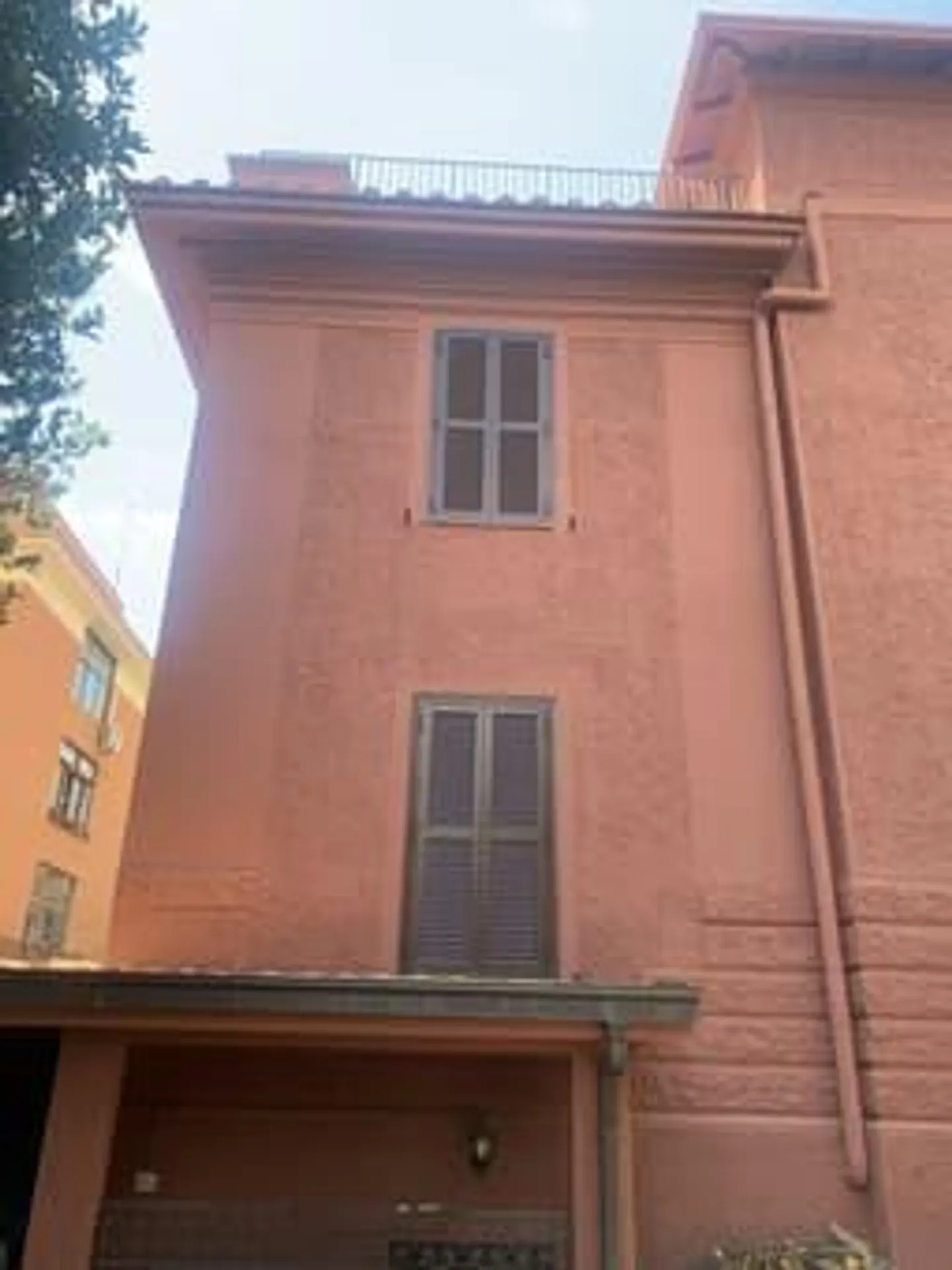 Villa di lusso con giardino nel cuore di Roma - Foto 4 von 28