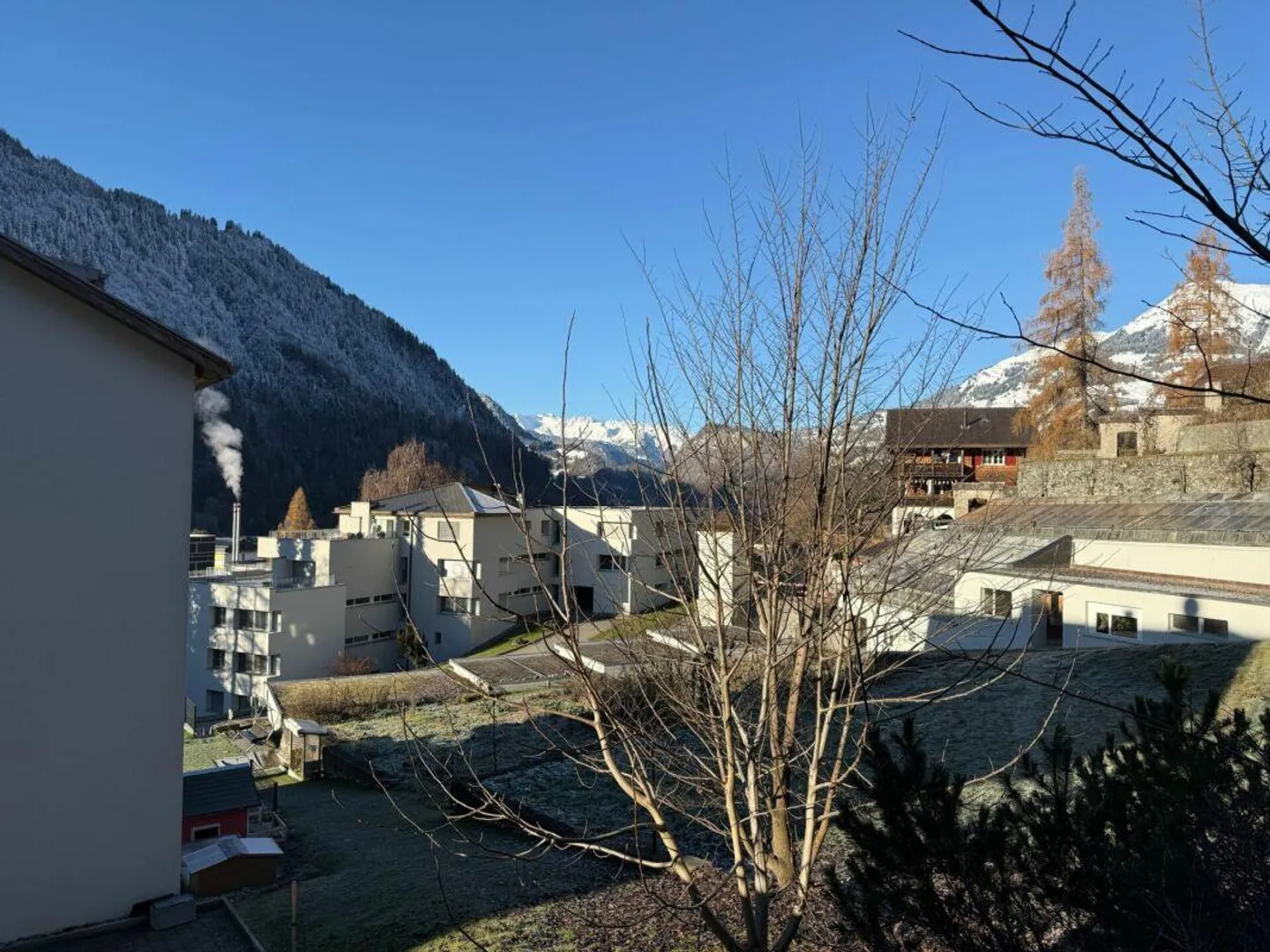 Appartamento 3½ locali con 102m² di spazio esterno / Posizione perfetta a Schiers - Foto 3 di 6