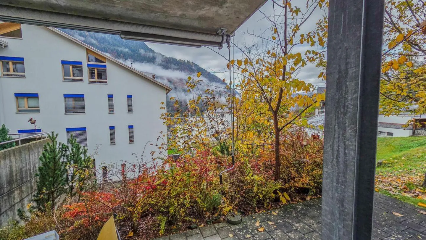 Appartamento 3½ locali con 102m² di spazio esterno / Posizione perfetta a Schiers - Foto 5 di 6