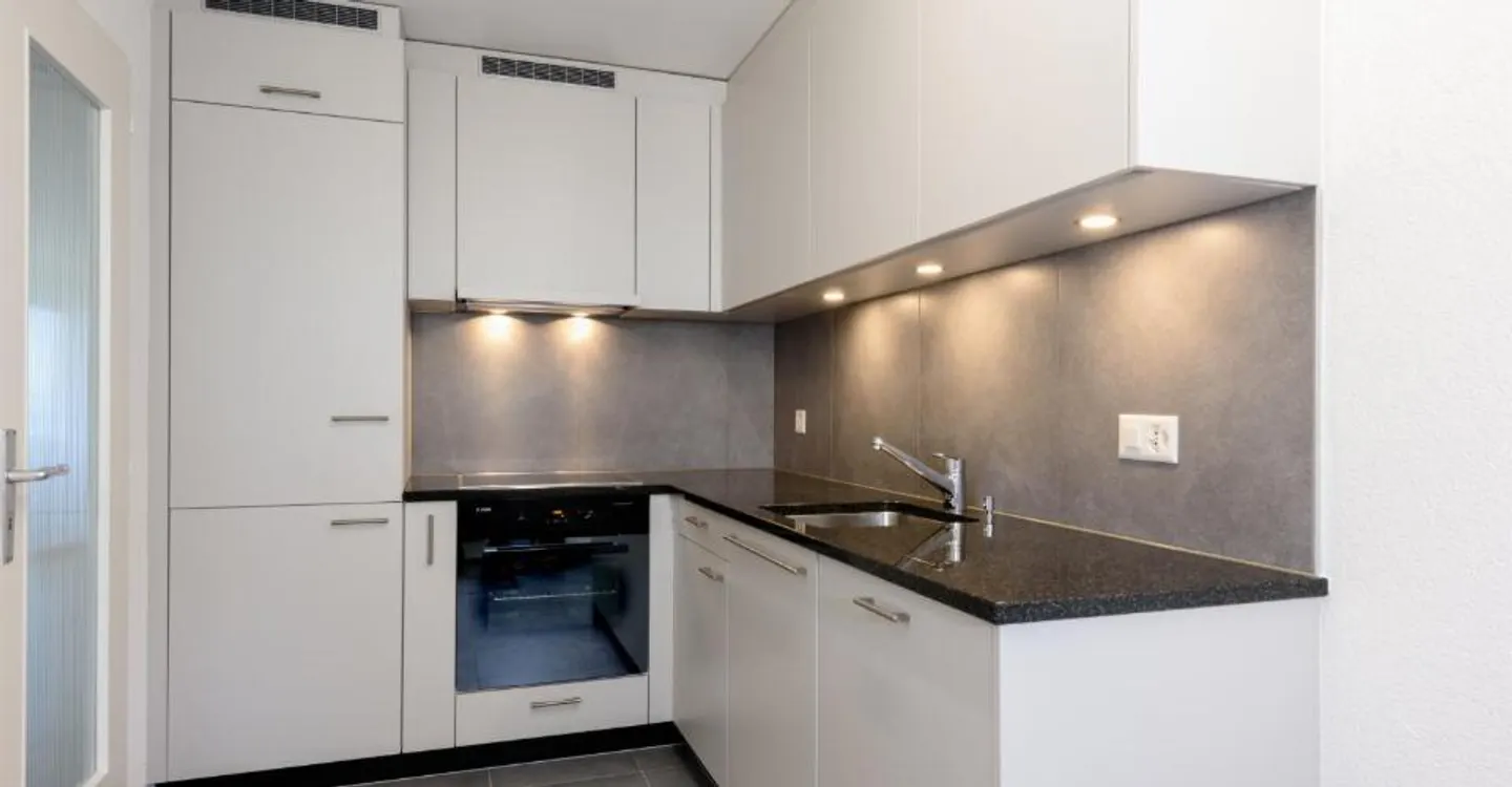 Appartement entièrement rénové - Photo 1 sur 10