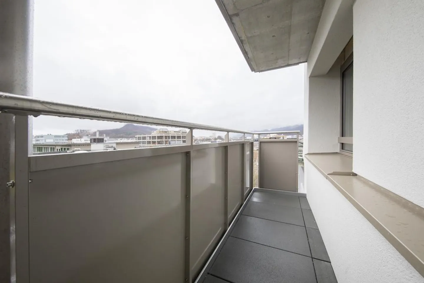 Modern Apartment for Rent - Photo 11 of 11