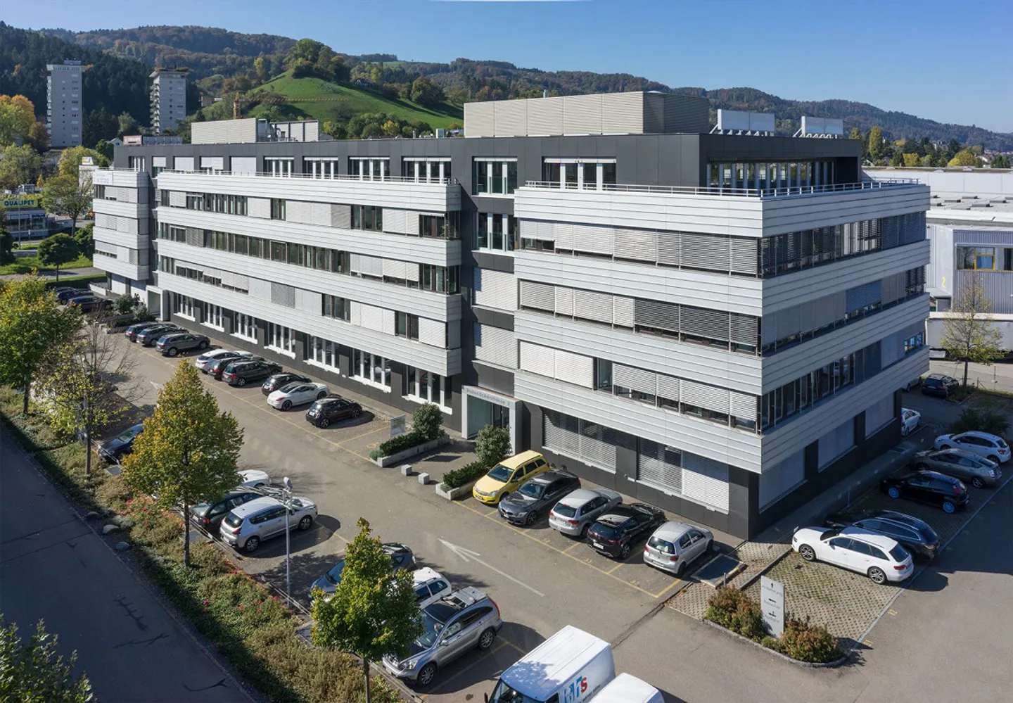 Edificio commerciale Bodenäckerstrasse 1/3 Spreitenbach - Il tuo rappresentante... - Foto 1 di 9