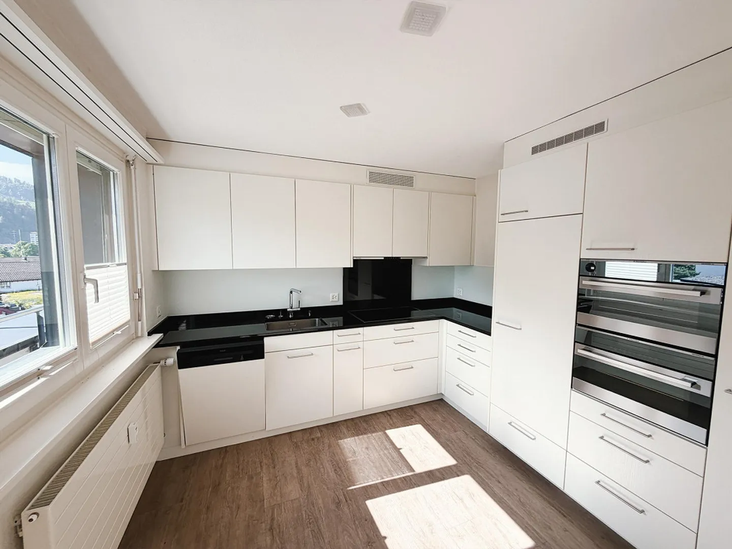 Appartamento attico attraente di 4,5 stanze vicino a Coop Wattwil - Foto 4 di 15