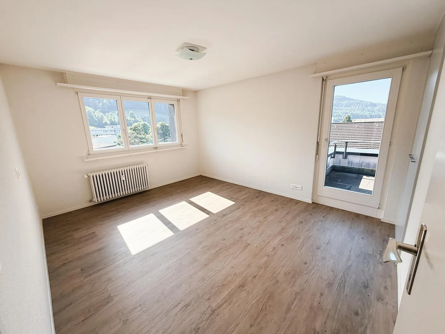 Appartamento attico attraente di 4,5 stanze vicino a Coop Wattwil - Foto 5 di 15