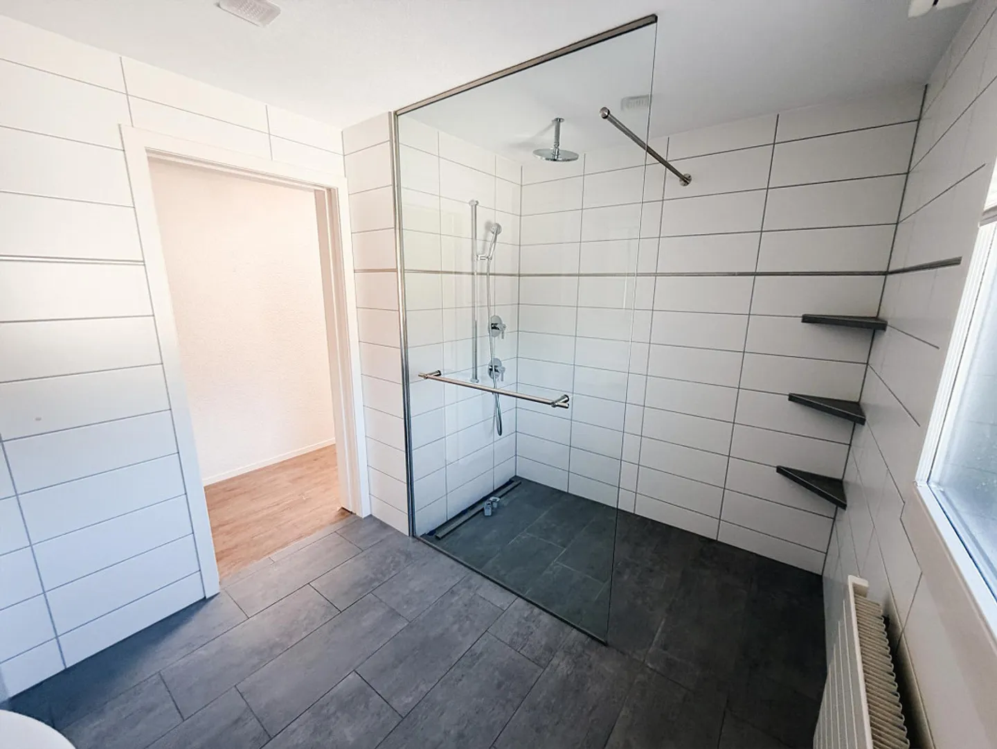Appartamento attico attraente di 4,5 stanze vicino a Coop Wattwil - Foto 9 di 15